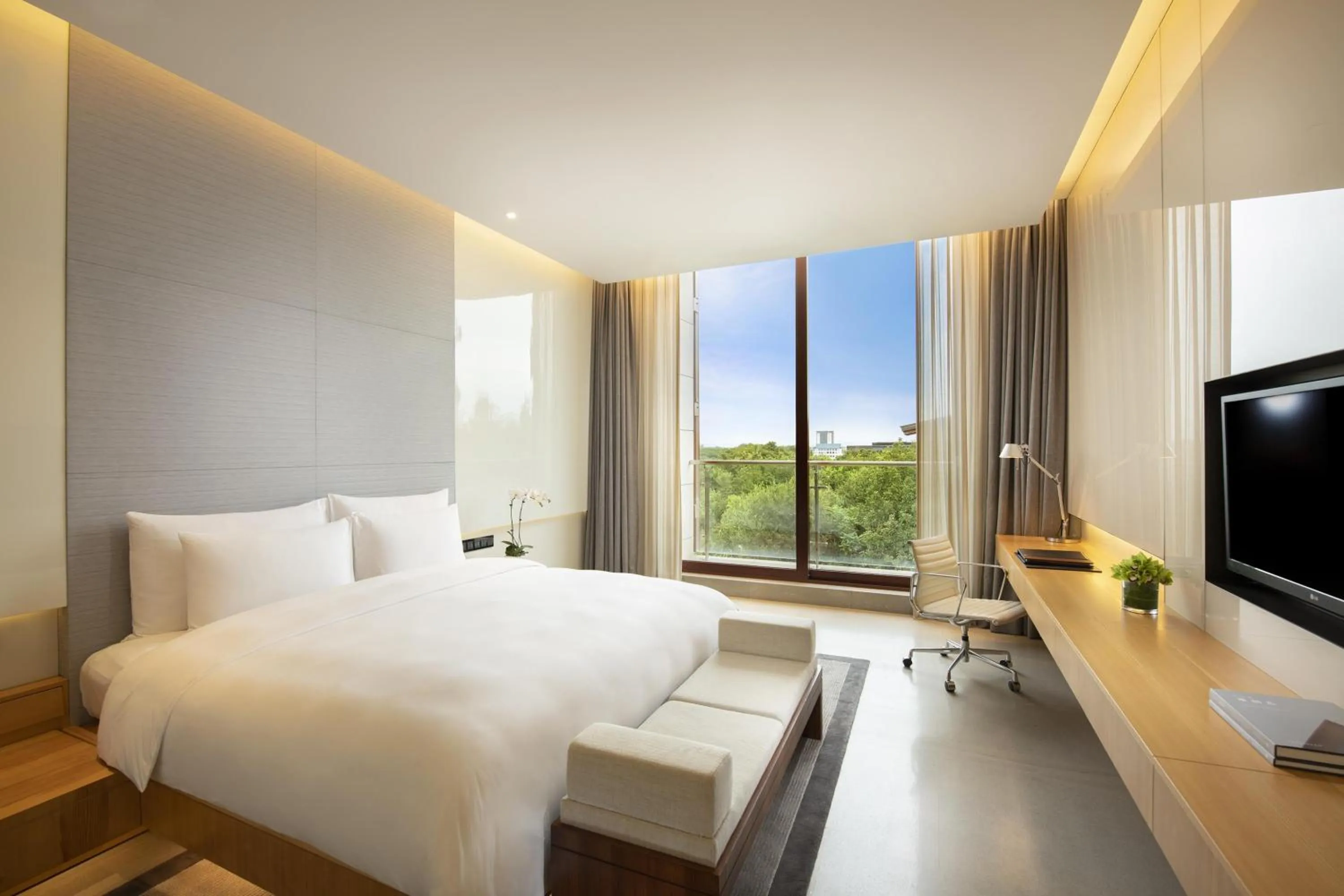 Bedroom, Bed in Yanqi Hotel, Managed by Kempinski