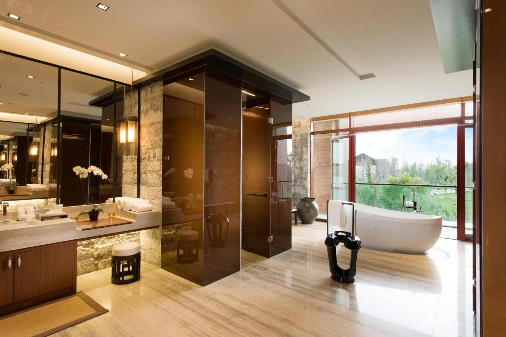 Photo of the whole room in Yanqi Hotel, Managed by Kempinski