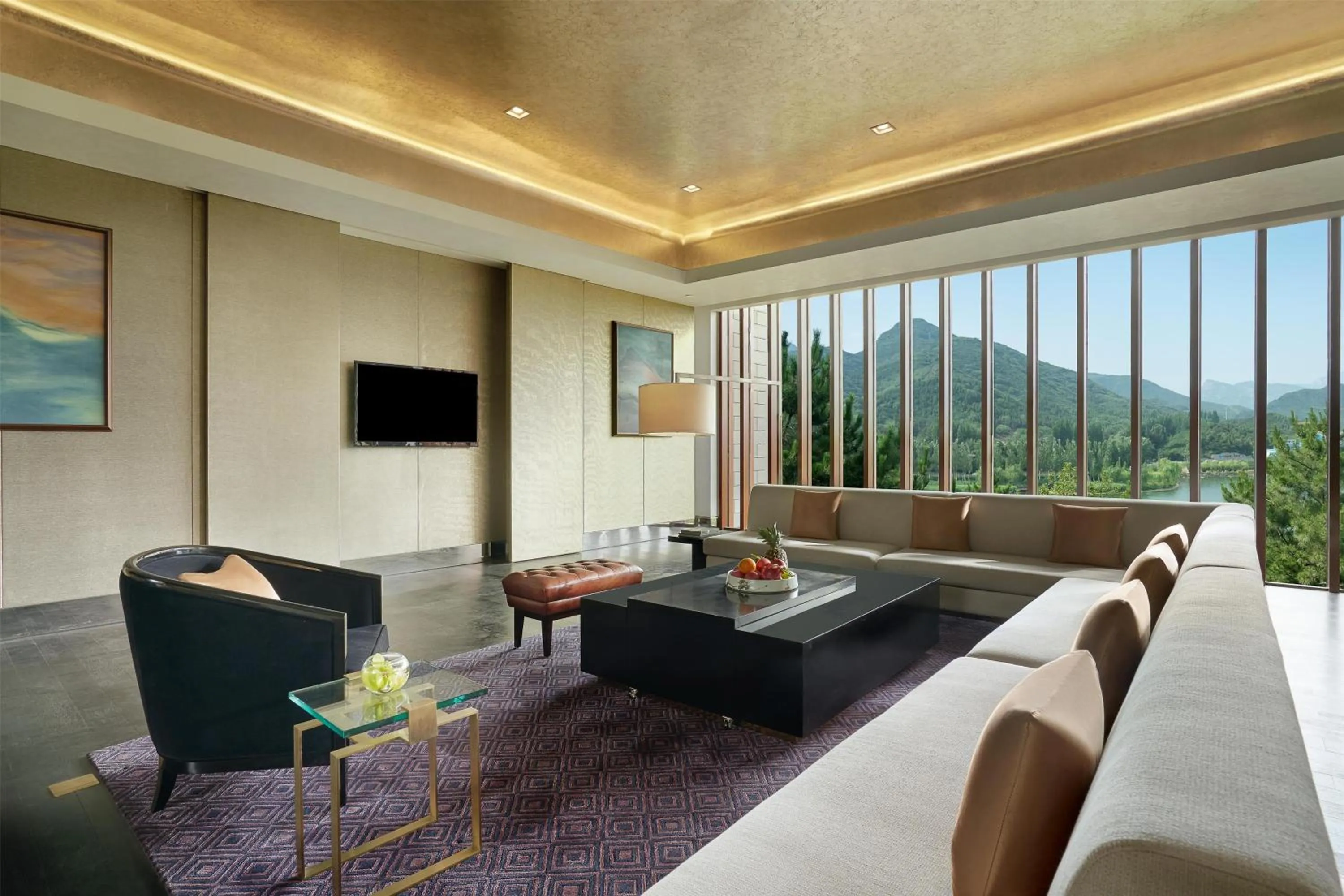 Living room in Yanqi Hotel, Managed by Kempinski