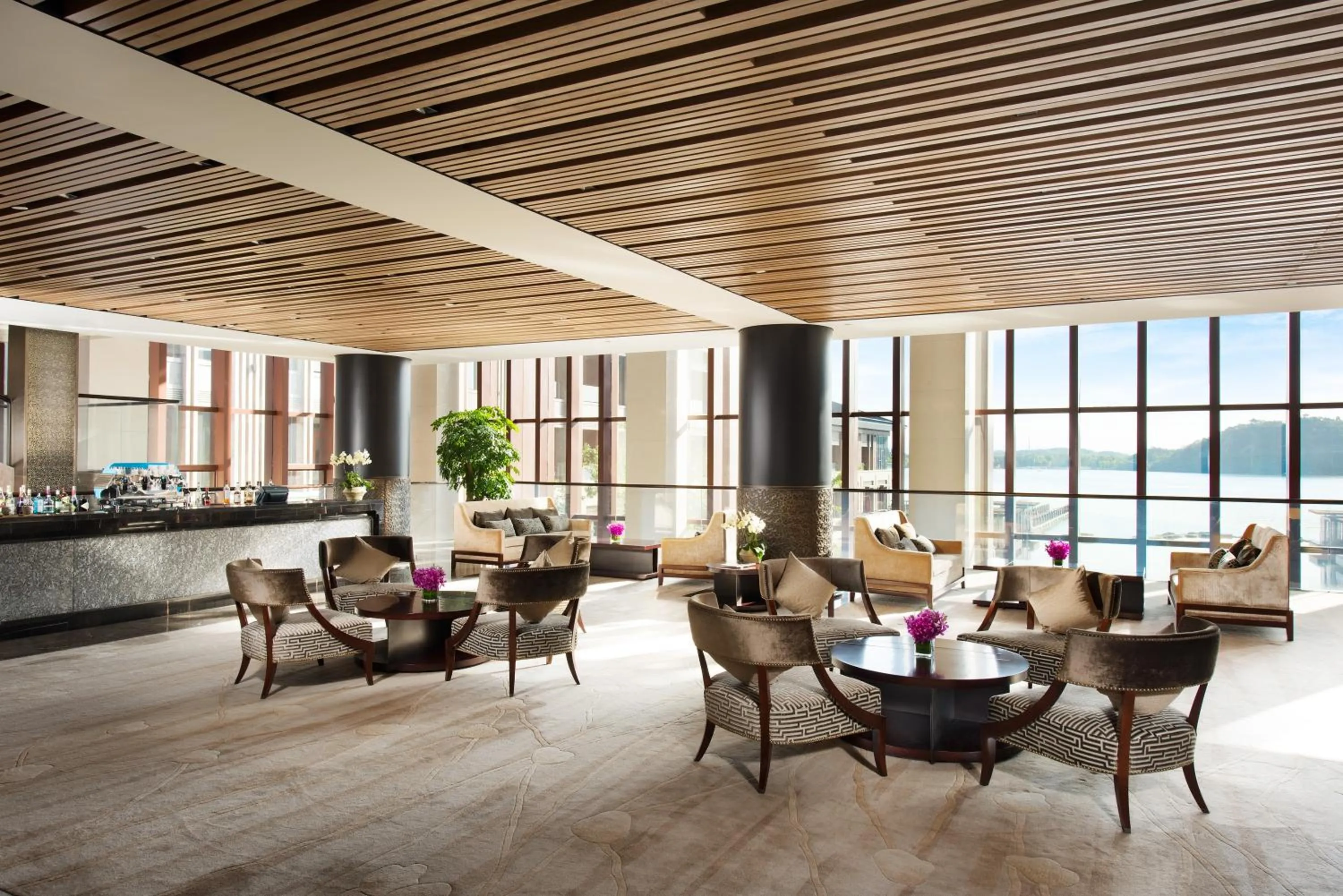 Restaurant/places to eat in Yanqi Hotel, Managed by Kempinski