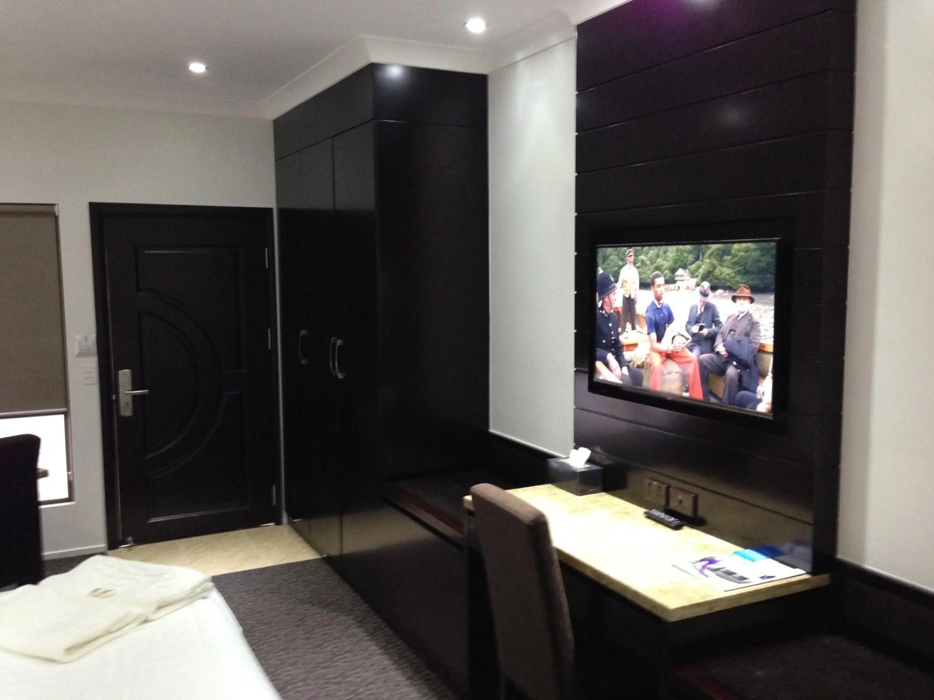 Bedroom in Western Downs Motor Inn