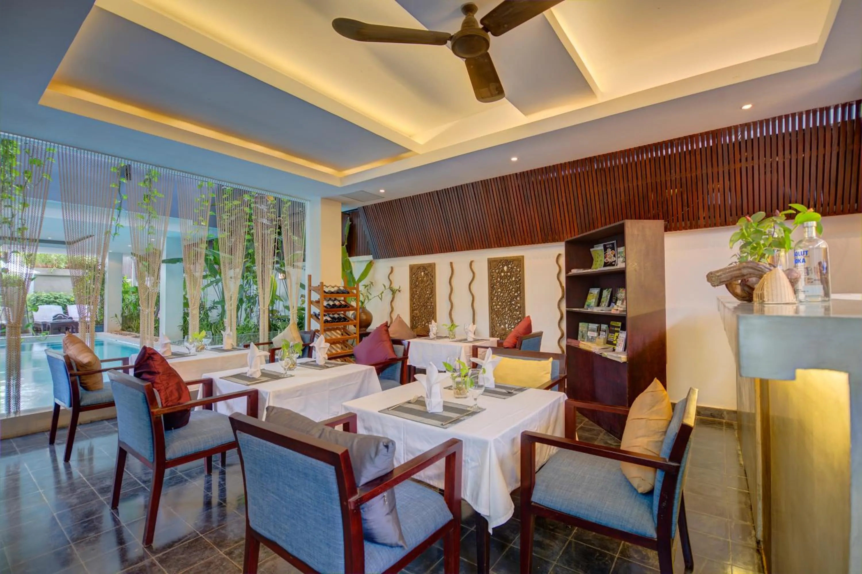 Restaurant/places to eat in Solitaire Damnak Villa Hotel