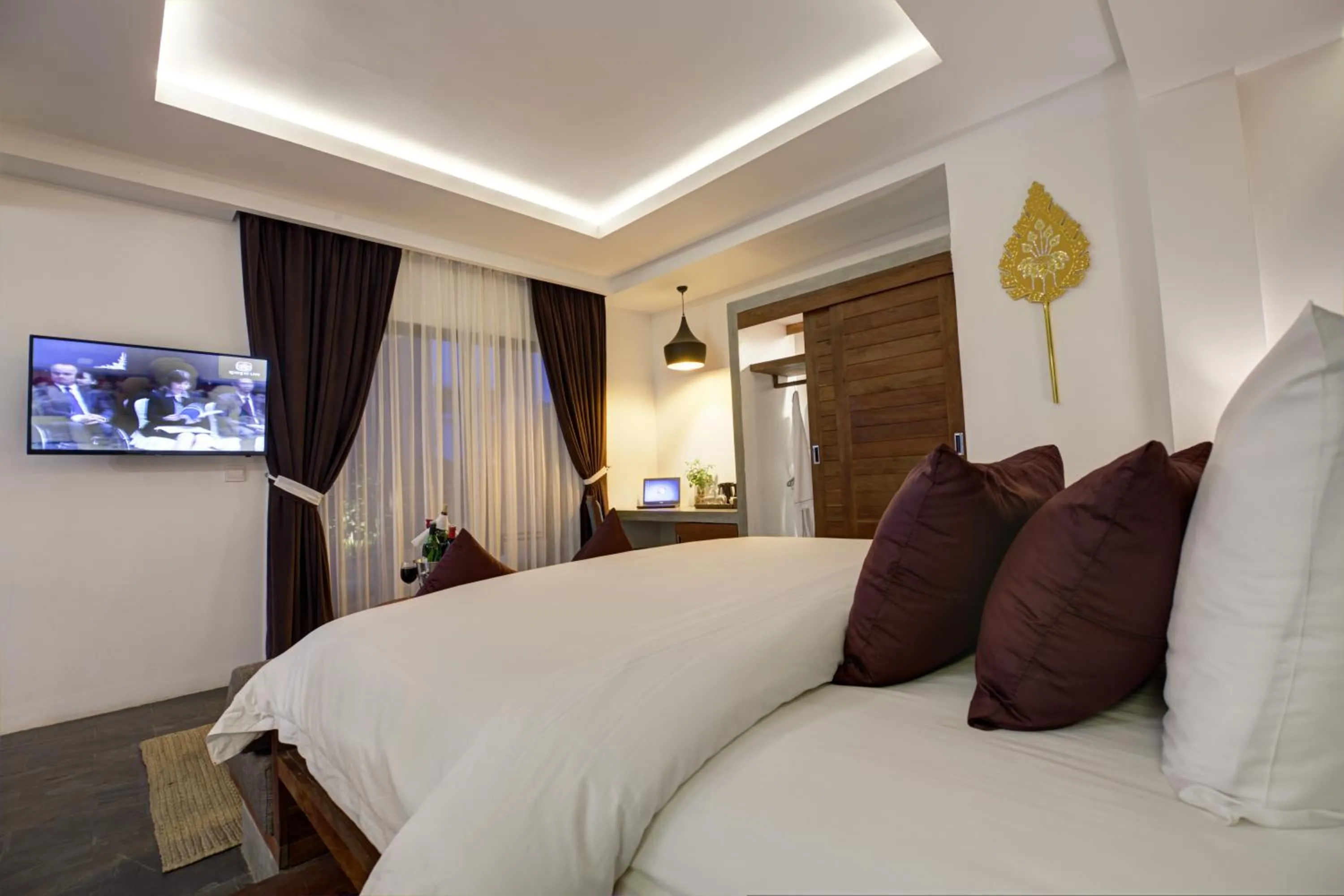 Bedroom, Bed in Solitaire Damnak Villa Hotel