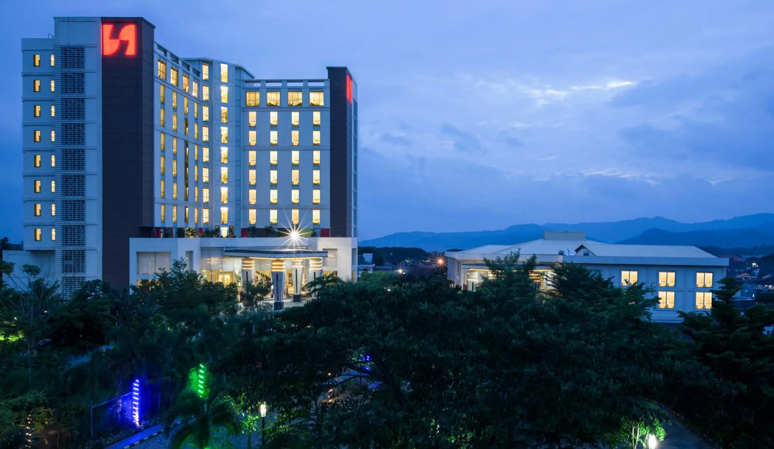Property building in Swiss-Belhotel Lampung