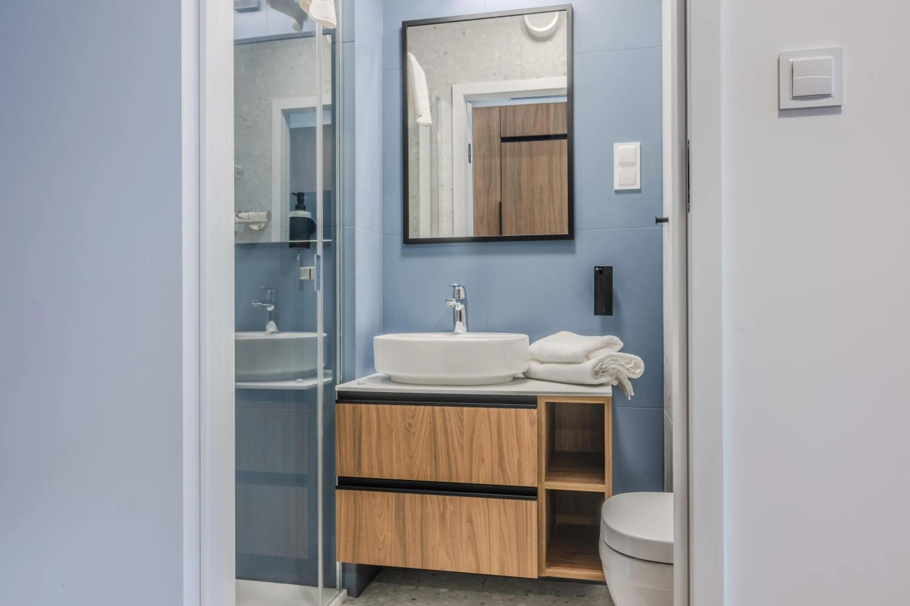 Shower in Noli Gdansk Wrzeszcz