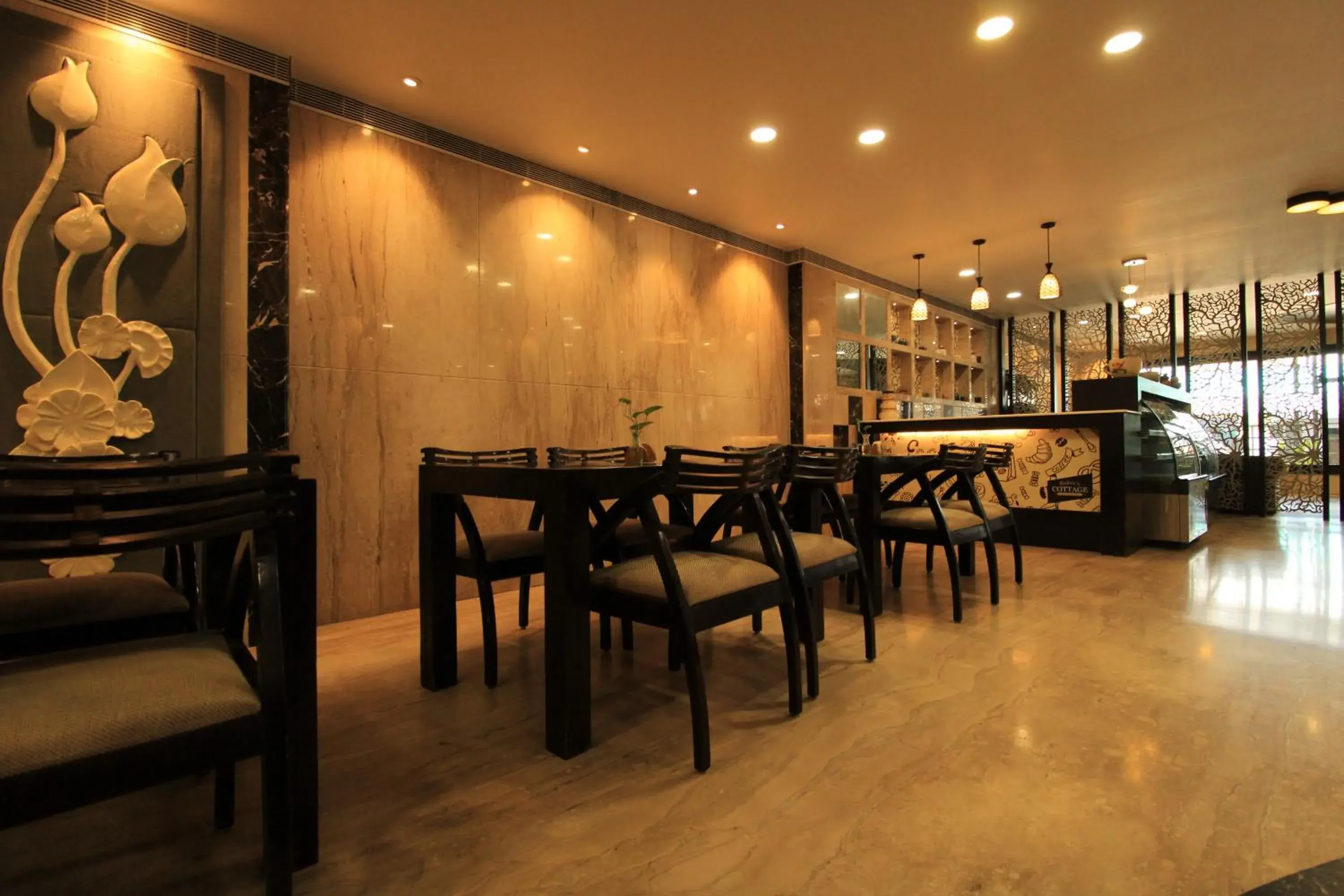 Restaurant/places to eat in Hotel Southern Residency- near to SIPCOT Restaurant/places to eat in Hotel Southern Residency- near to SIPCOT