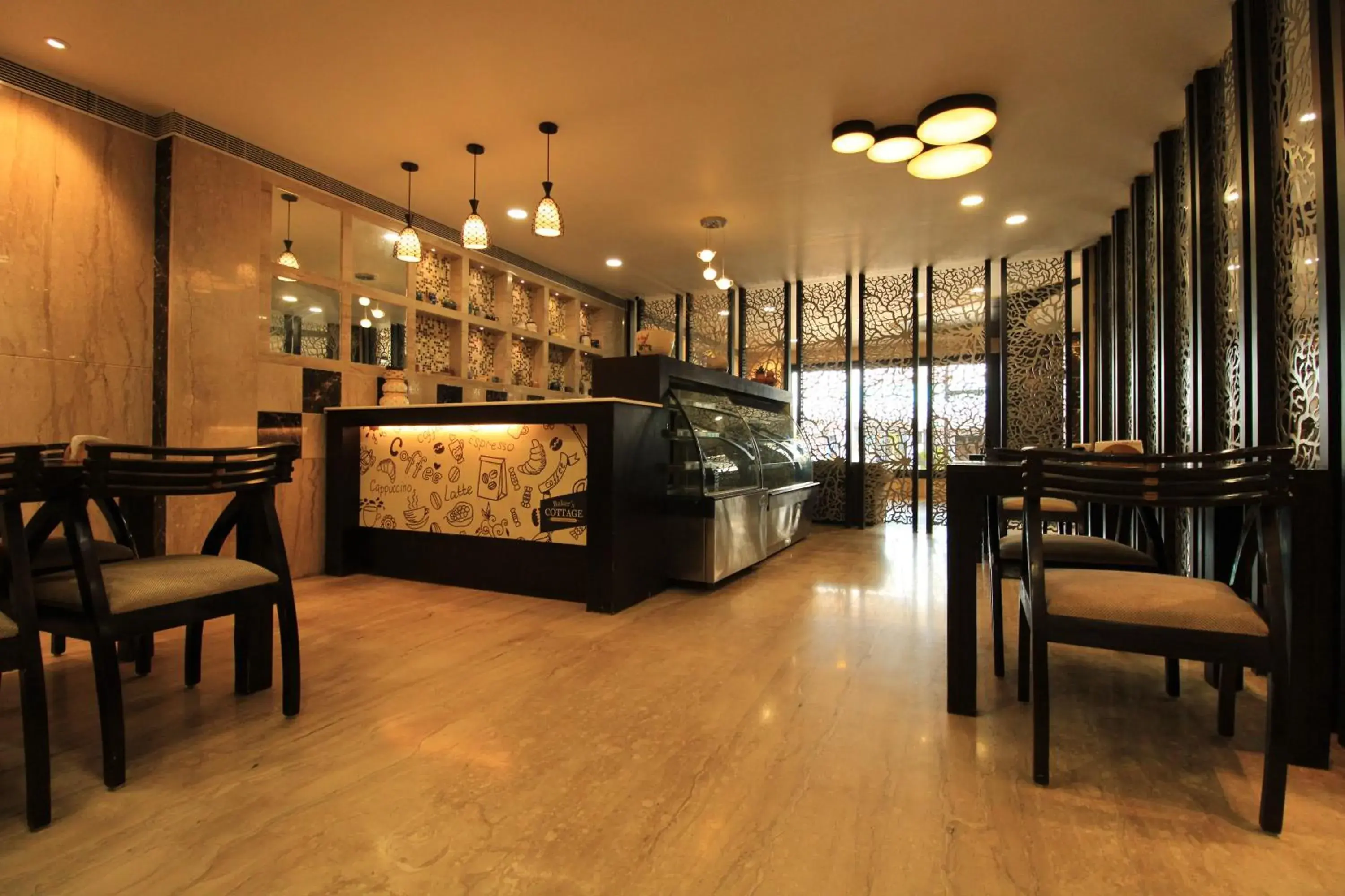 Restaurant/places to eat in Hotel Southern Residency- near to SIPCOT Restaurant/places to eat in Hotel Southern Residency- near to SIPCOT