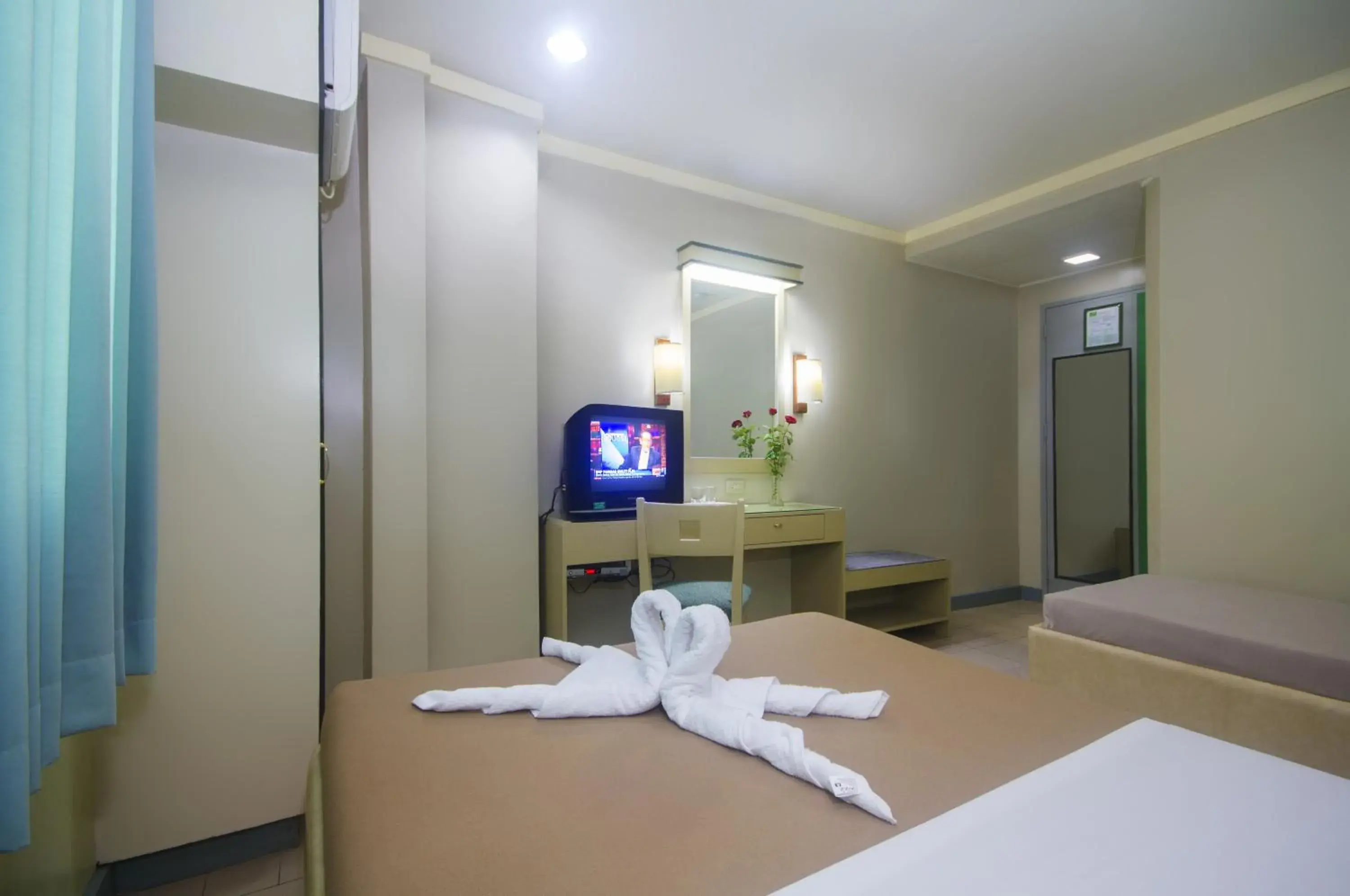 Bed in New Dawn Pensionne House Bed in New Dawn Pensionne House