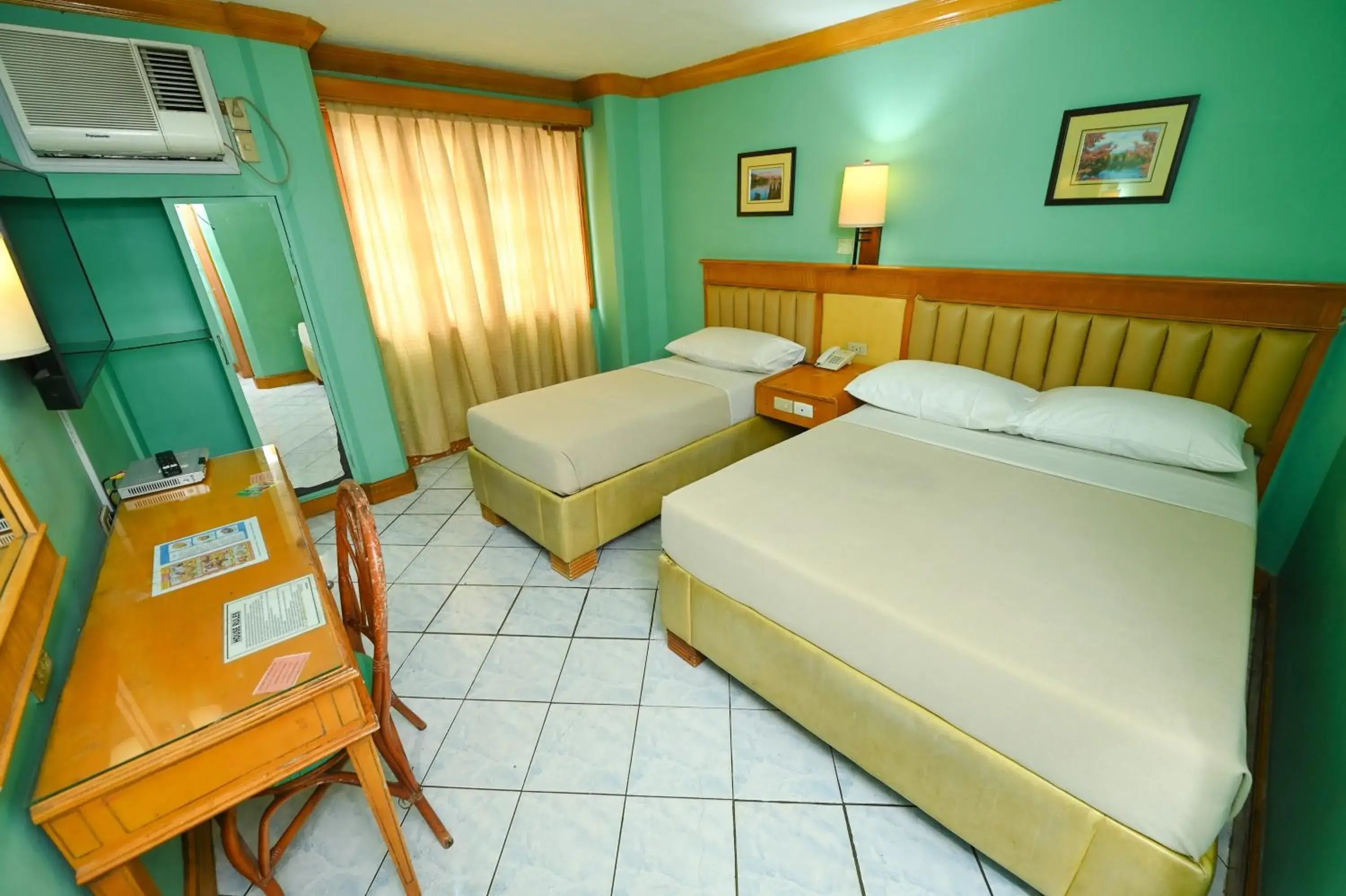 Bed in Nature's Pensionne House Bed in Nature's Pensionne House