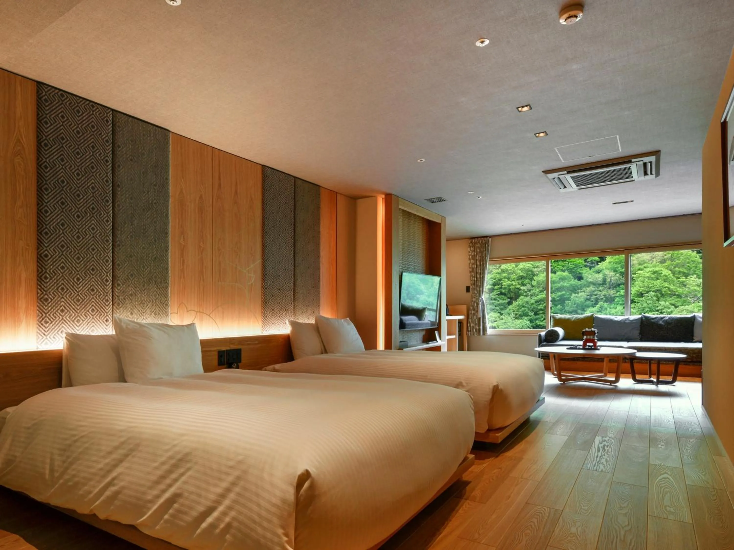 Photo of the whole room, Bed in HanaMOMIJI