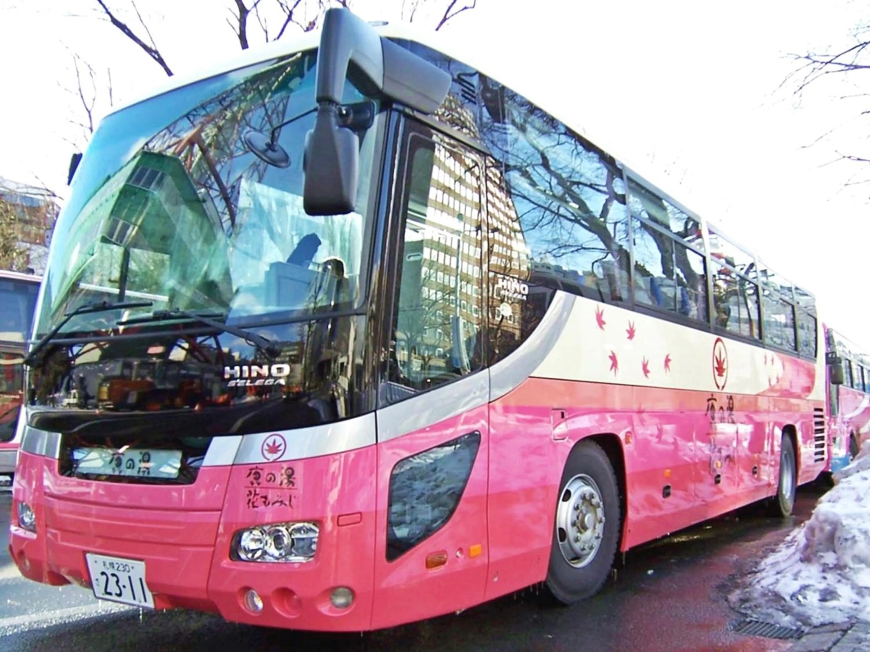 shuttle in HanaMOMIJI