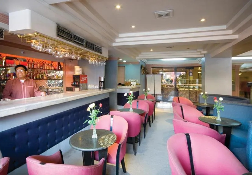 Lounge or bar in Grand City Hotel Inc.