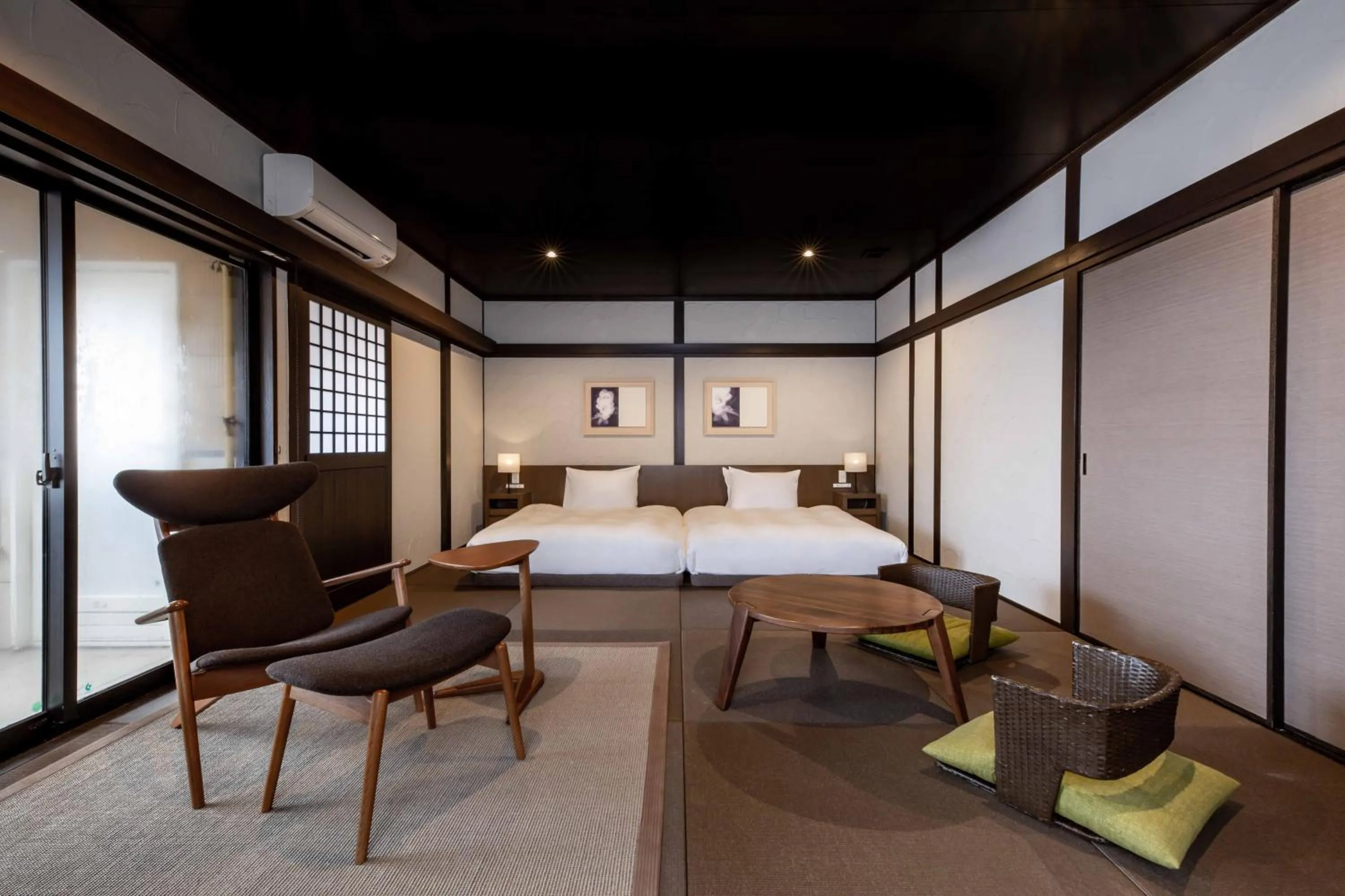 Living room, Bed in Yufudake Ichibo no Yado Kirara