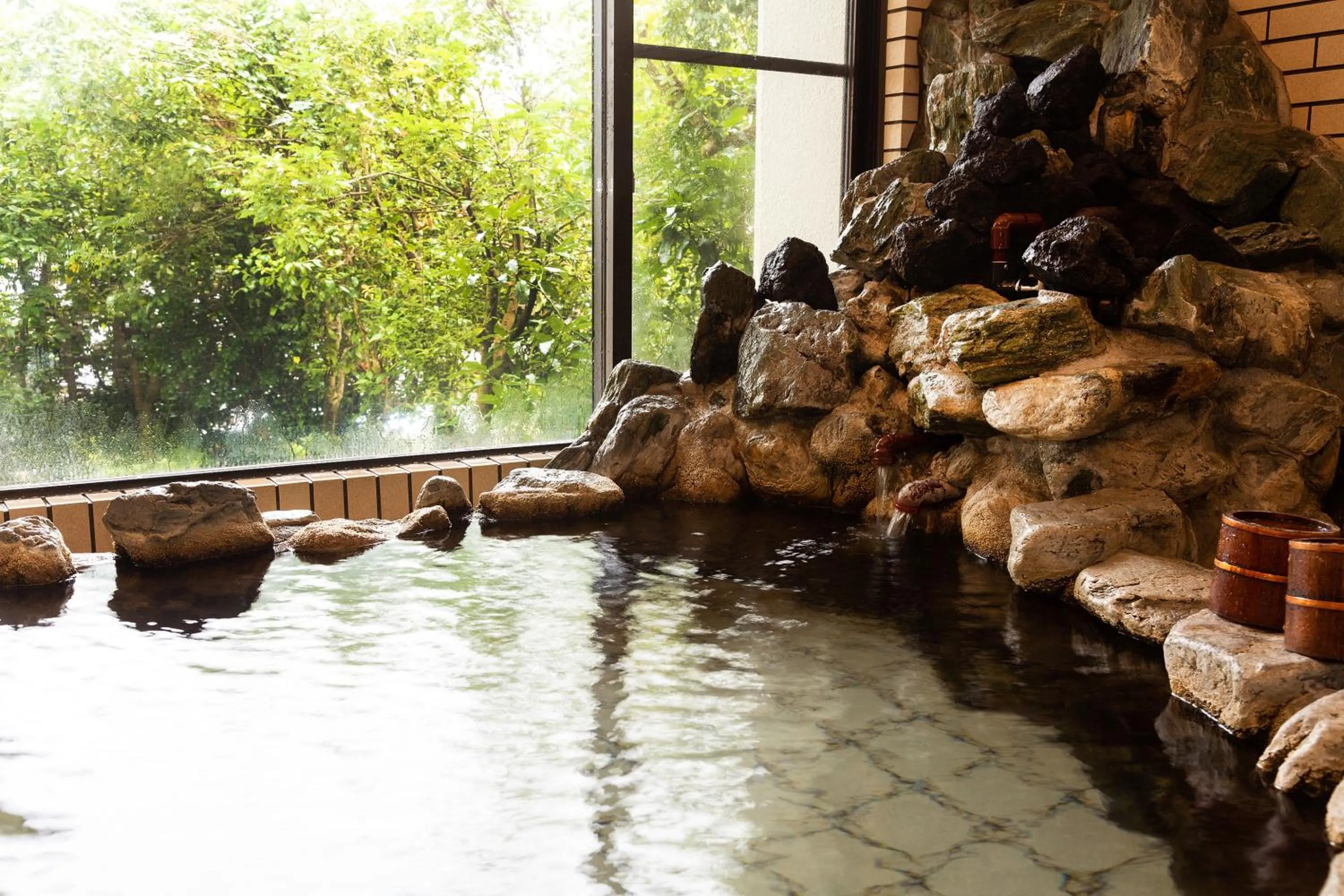 Hot Spring Bath in Yufudake Ichibo no Yado Kirara