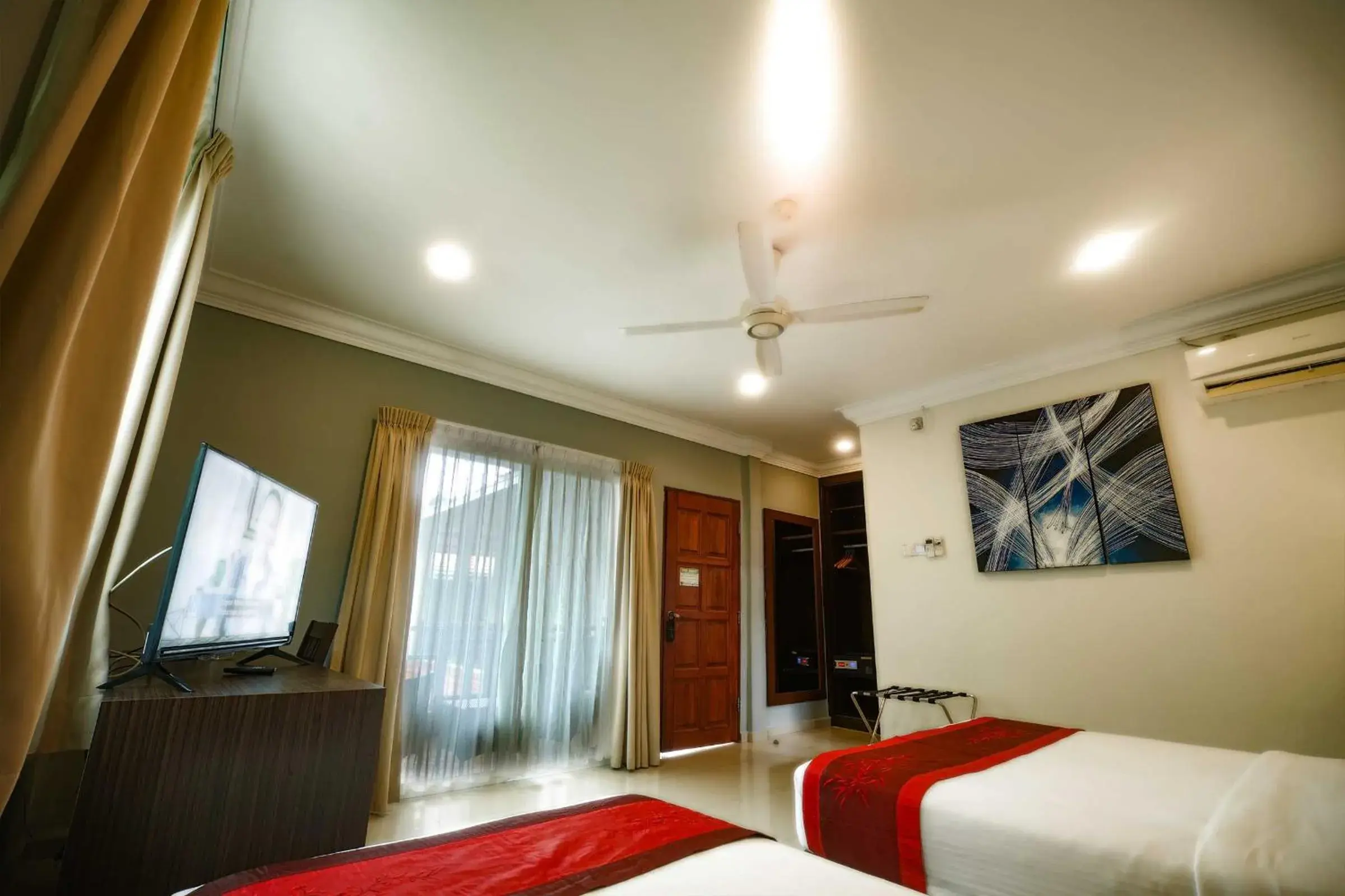 Bed in Tioman Dive Resort Bed in Tioman Dive Resort