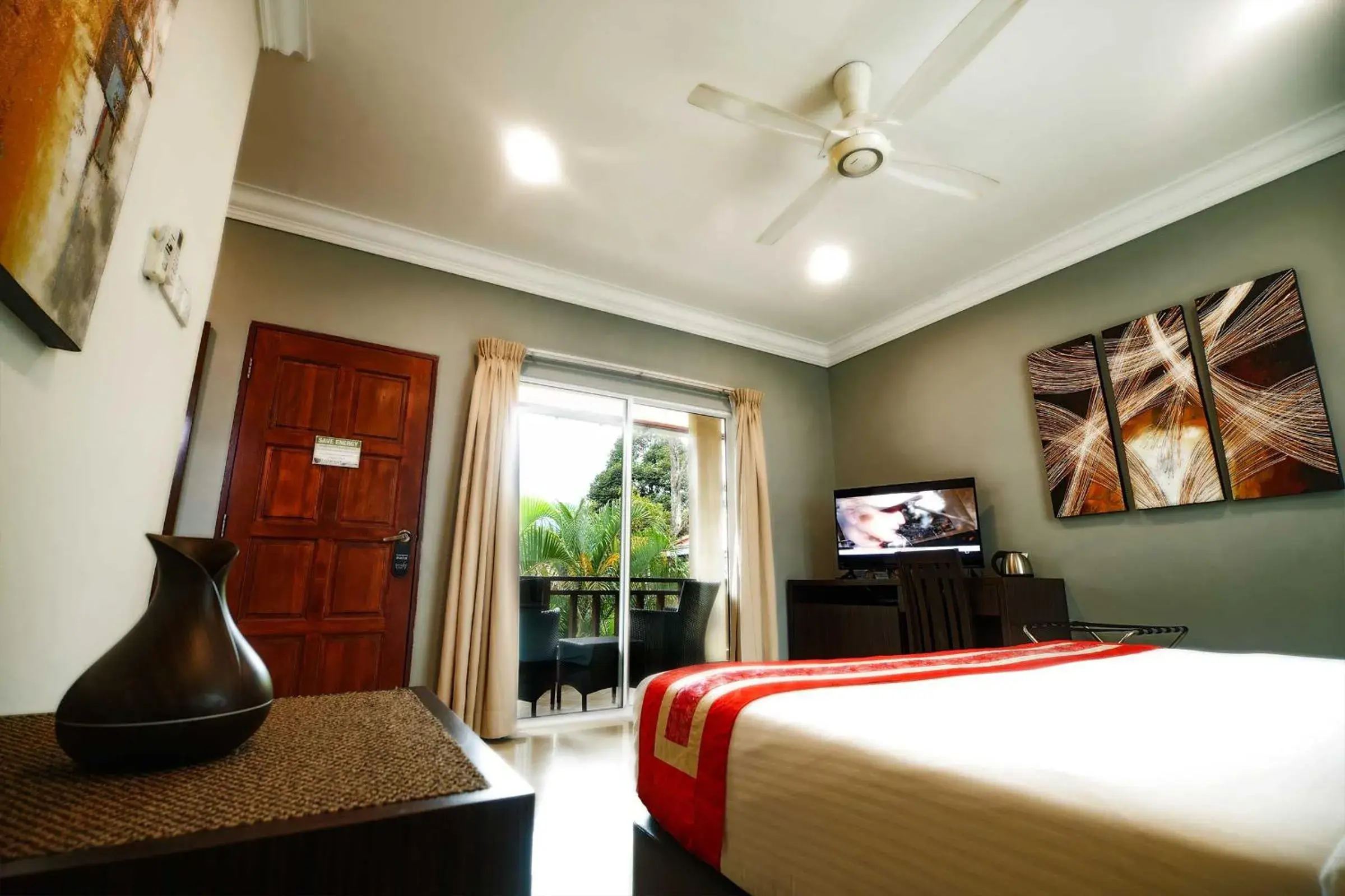 View (from property/room), Bed in Tioman Dive Resort View (from property/room), Bed in Tioman Dive Resort