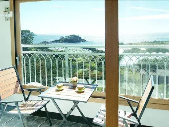 Double Room with Sea View in Marine Port Resort Double Room with Sea View in Marine Port Resort