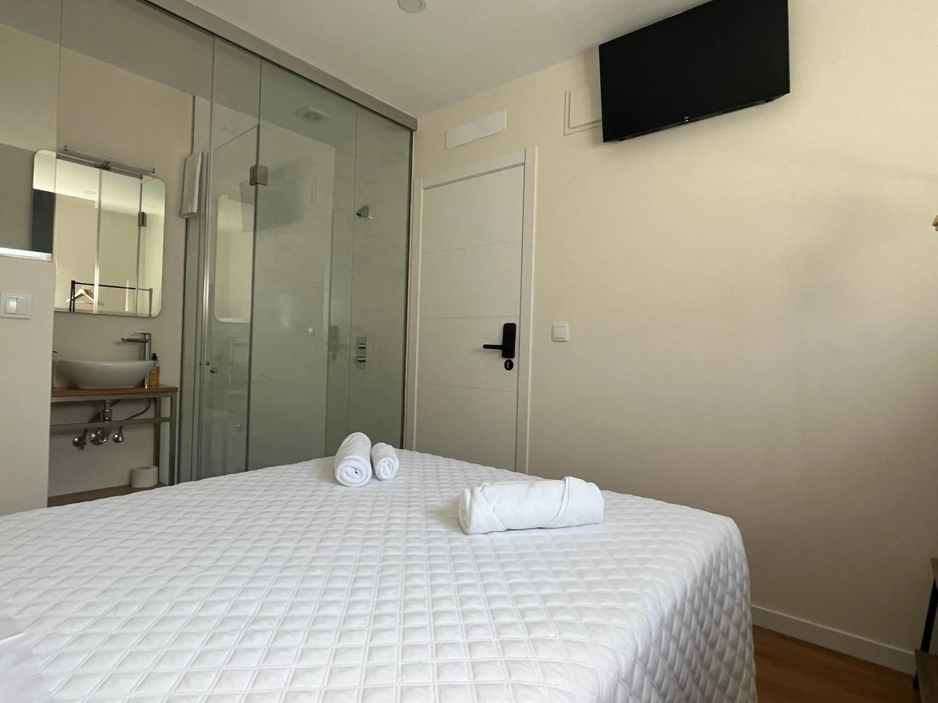 Bedroom, Bed in Ameixial Suites