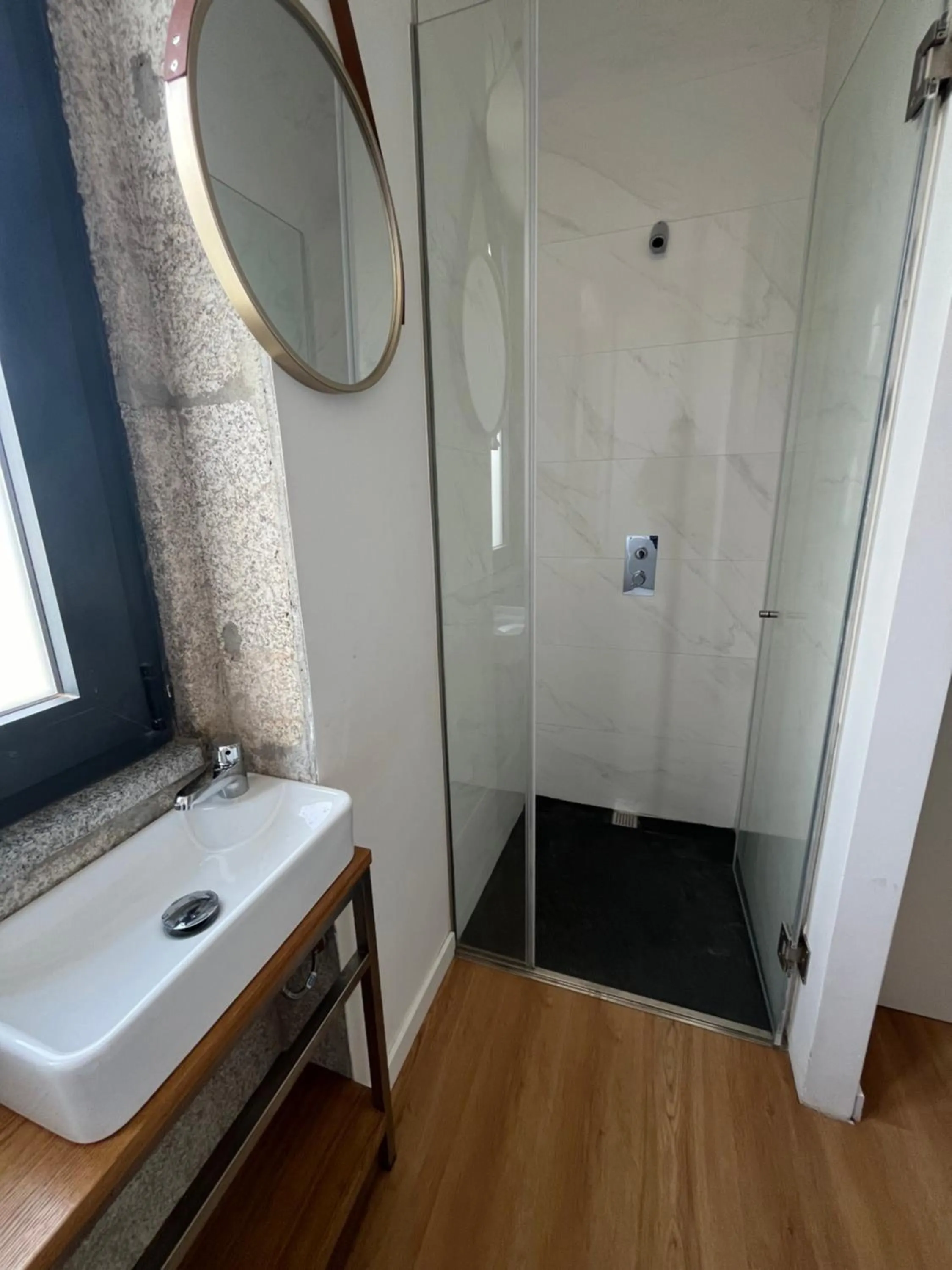 Bathroom in Ameixial Suites