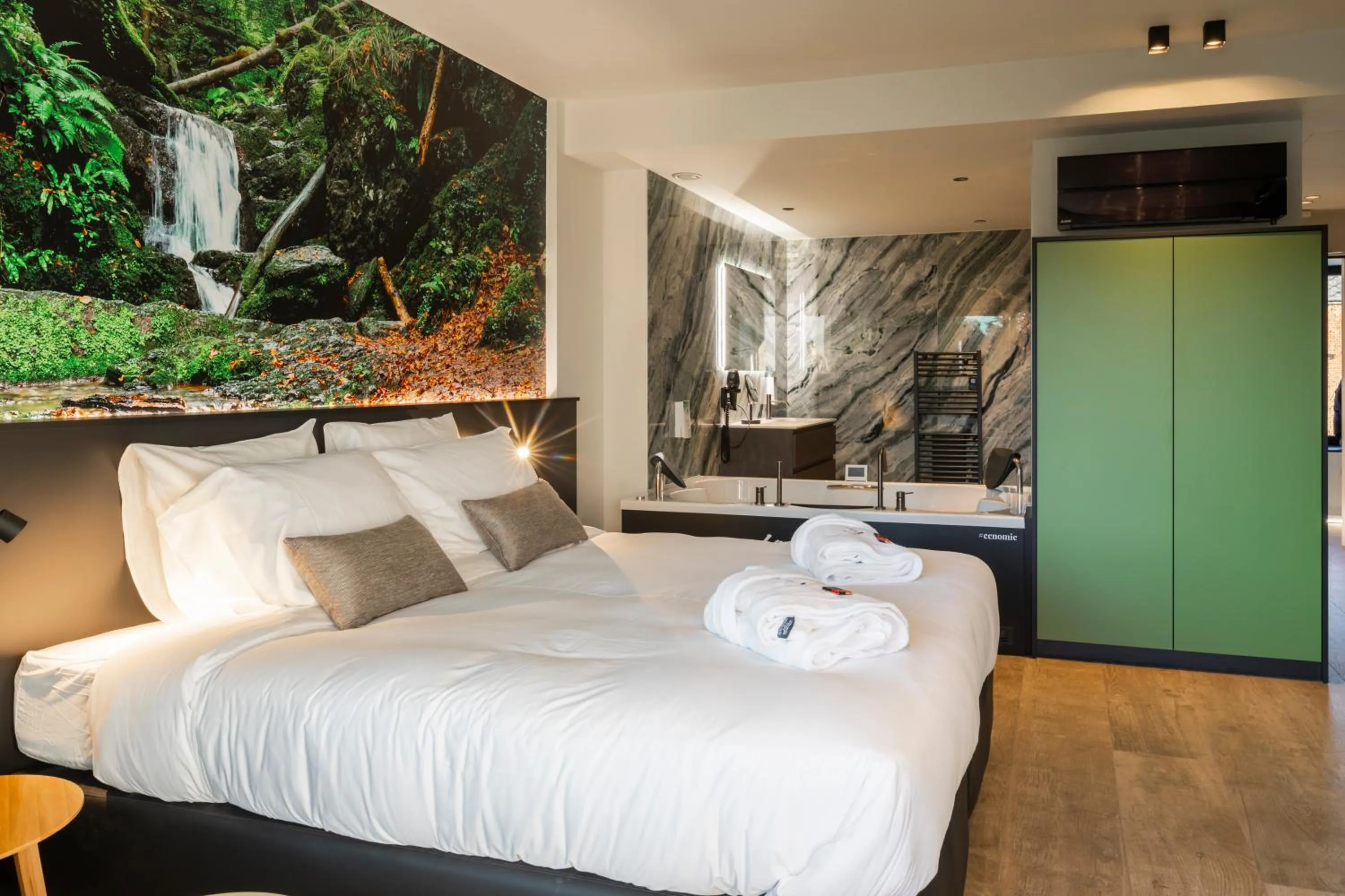 Photo of the whole room, Bed in CC Nomie Hôtel Restaurant