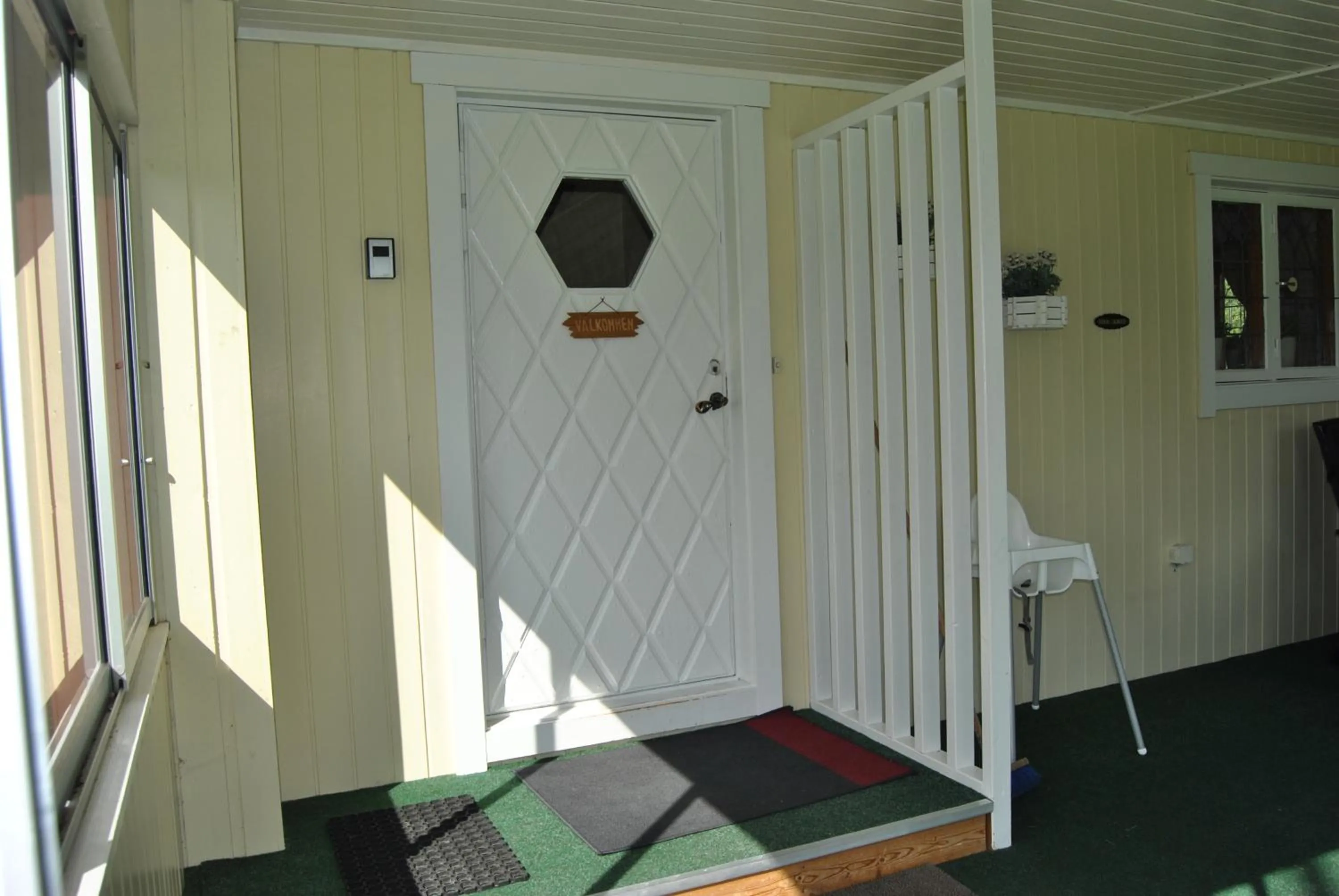 Facade/entrance in Orsastuguthyrning-Hansjö