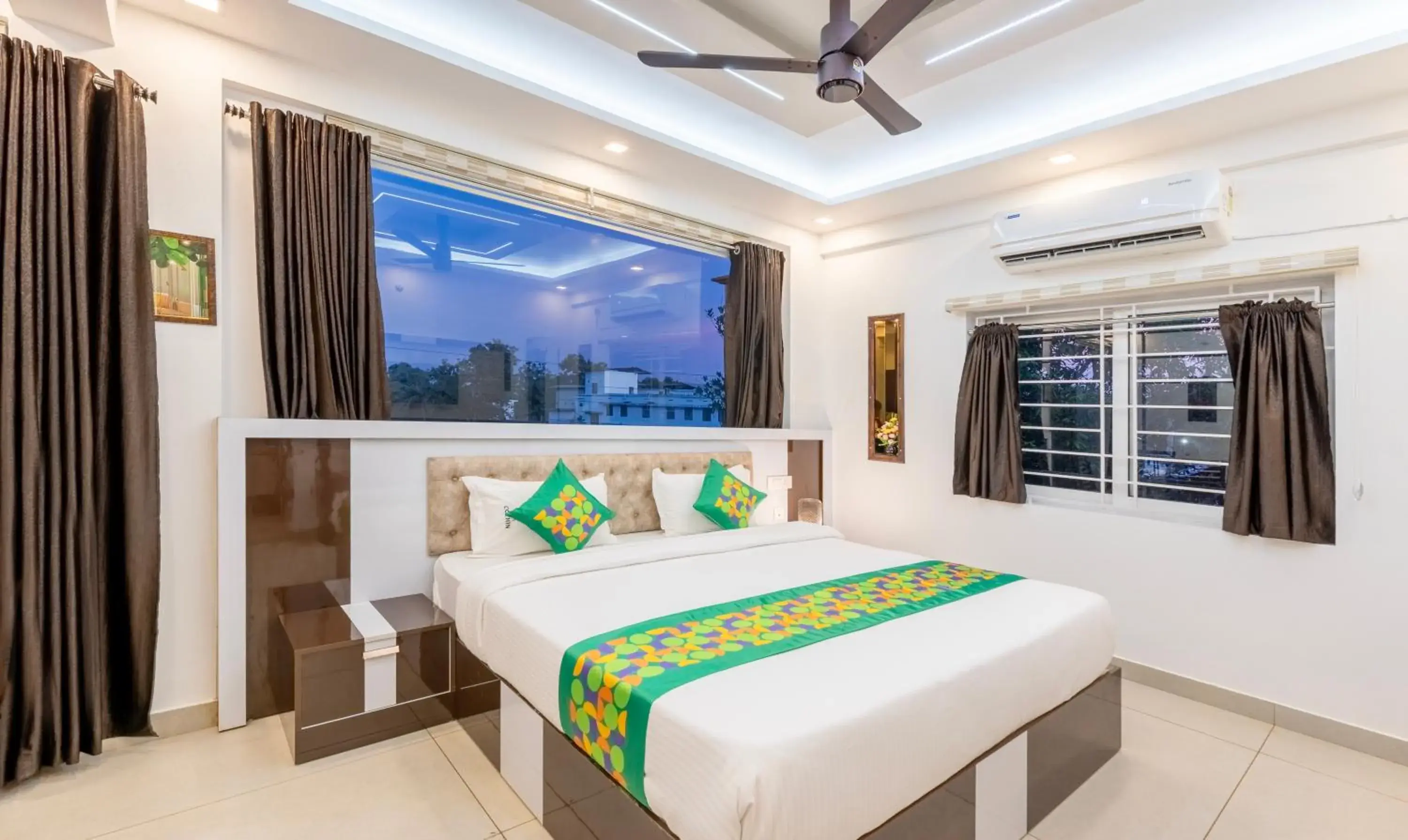 Bedroom, Bed in Treebo Premium Cochin Airport, 5 min From Cochin Airport Bedroom, Bed in Treebo Premium Cochin Airport, 5 min From Cochin Airport