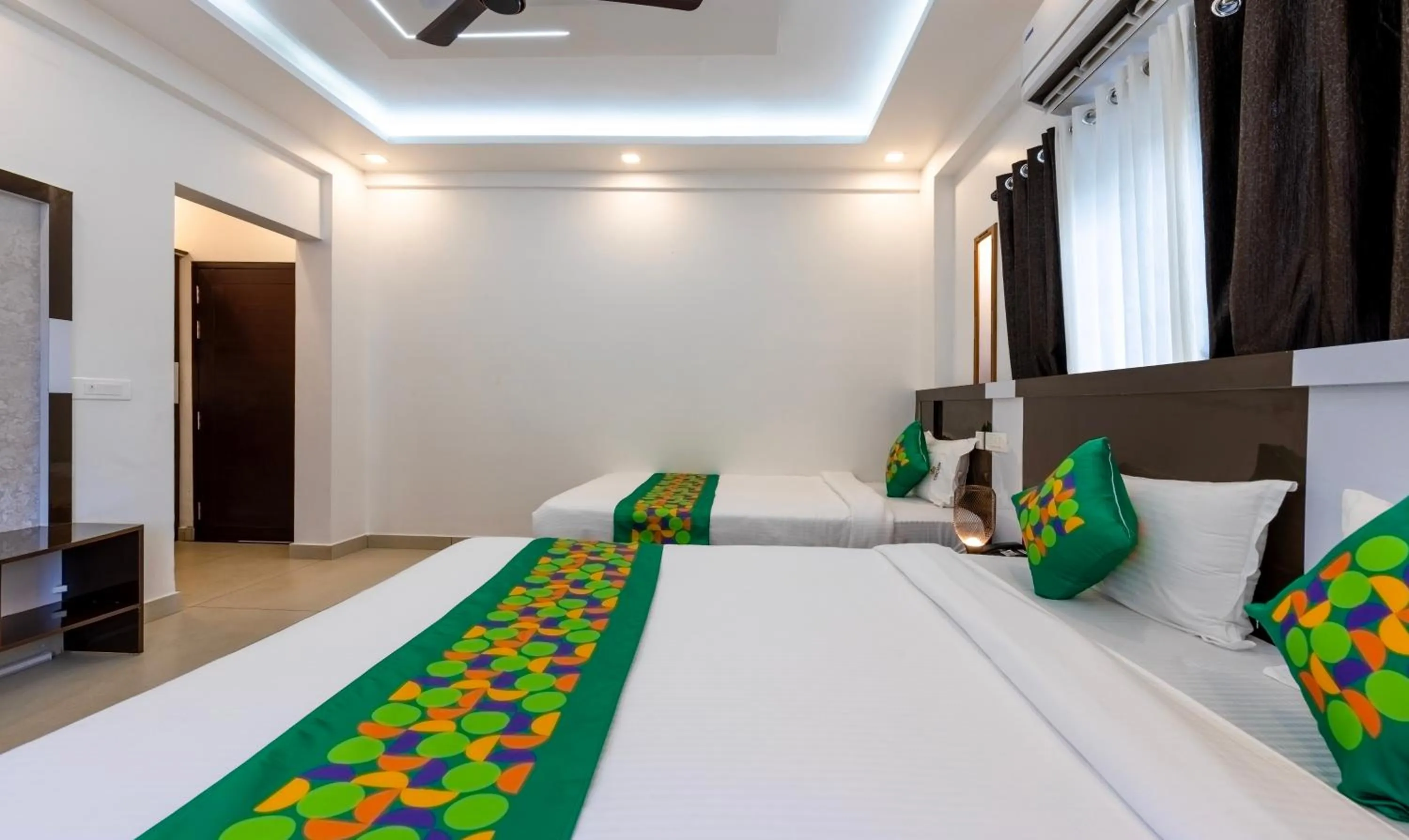 Bedroom, Bed in Treebo Premium Cochin Airport, 5 min From Cochin Airport