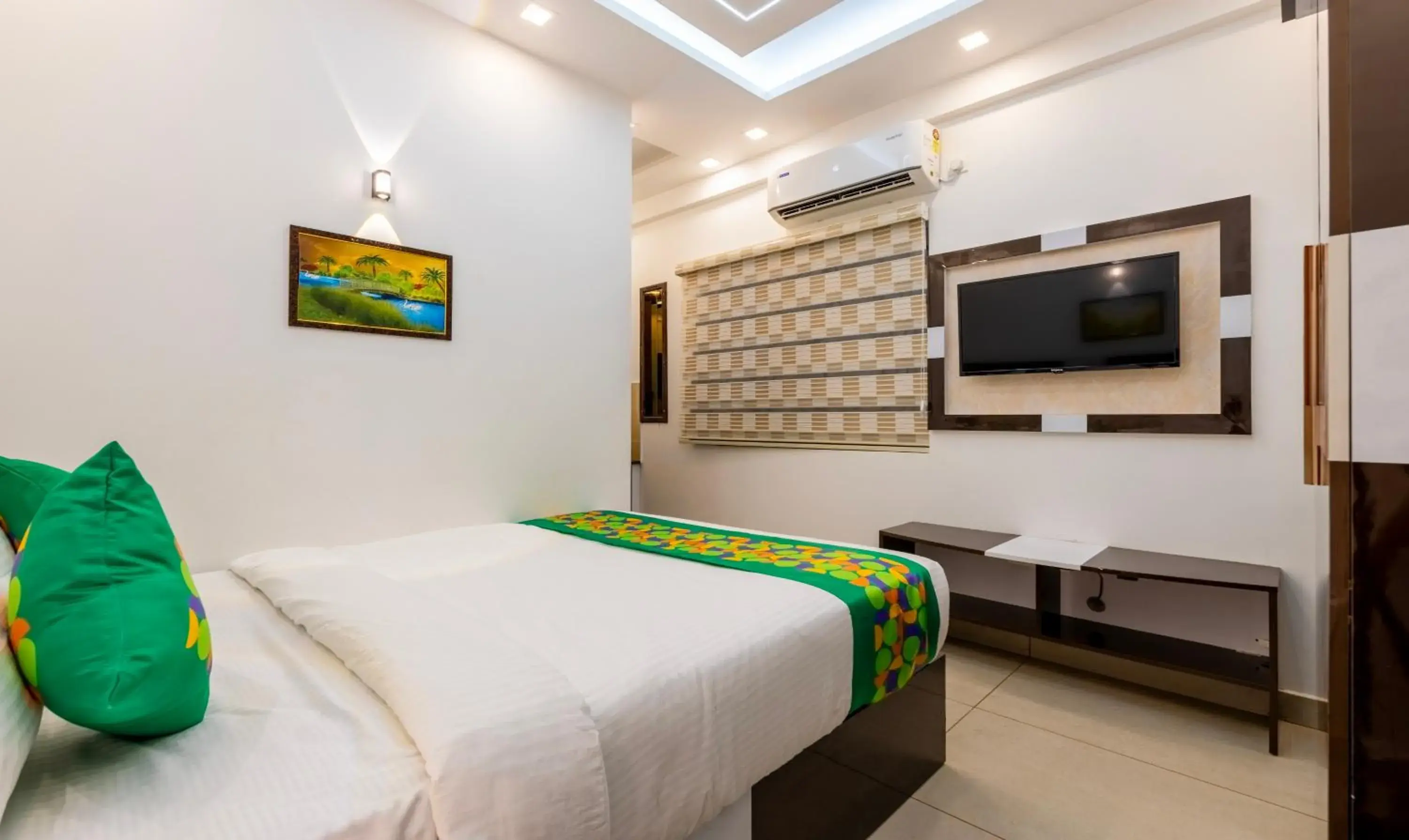 Bedroom, Bed in Treebo Premium Cochin Airport, 5 min From Cochin Airport Bedroom, Bed in Treebo Premium Cochin Airport, 5 min From Cochin Airport