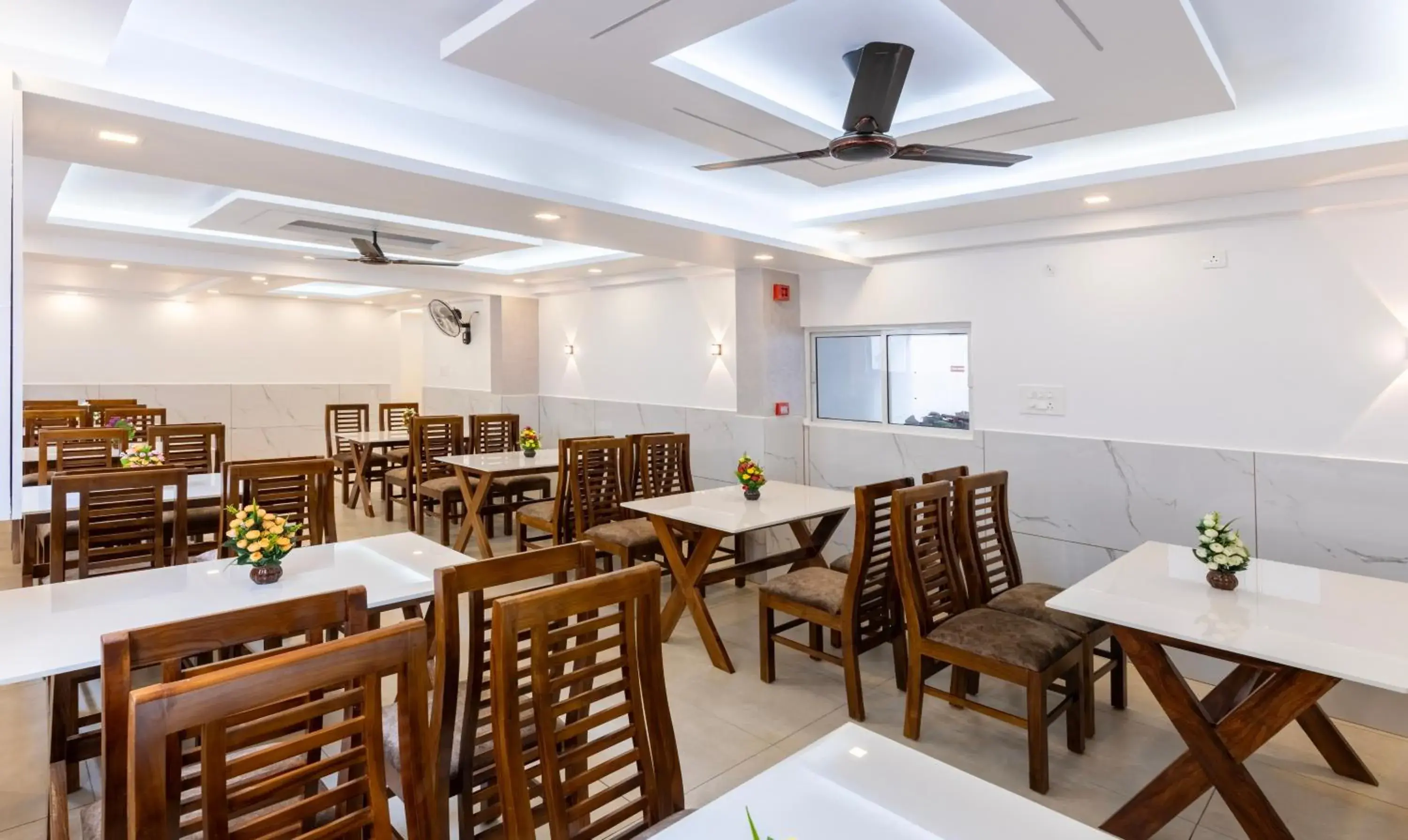 Restaurant/places to eat in Treebo Premium Cochin Airport, 5 min From Cochin Airport Restaurant/places to eat in Treebo Premium Cochin Airport, 5 min From Cochin Airport