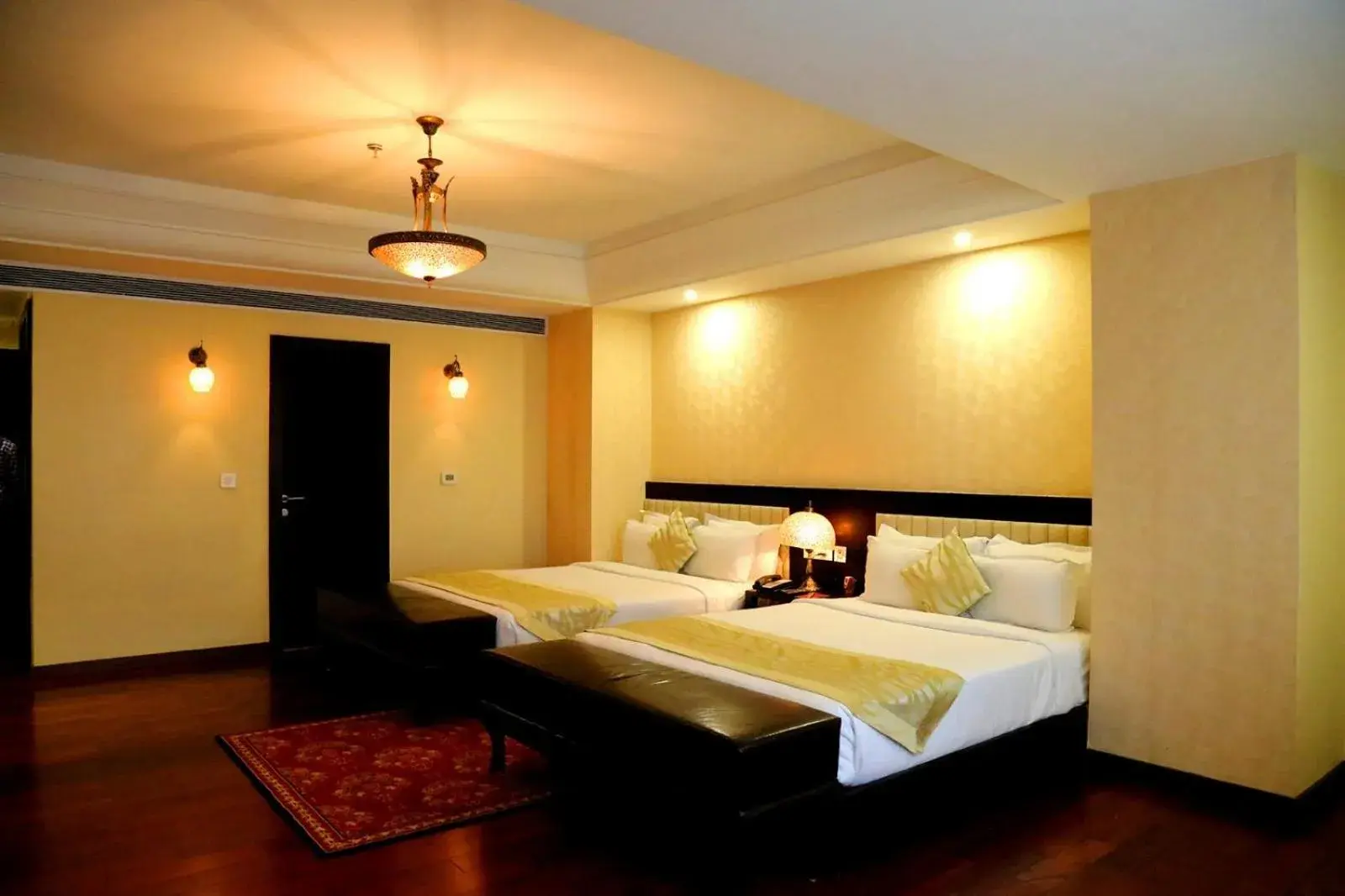 Bed in Hotel Trinity Grand, Raigarh Bed in Hotel Trinity Grand, Raigarh