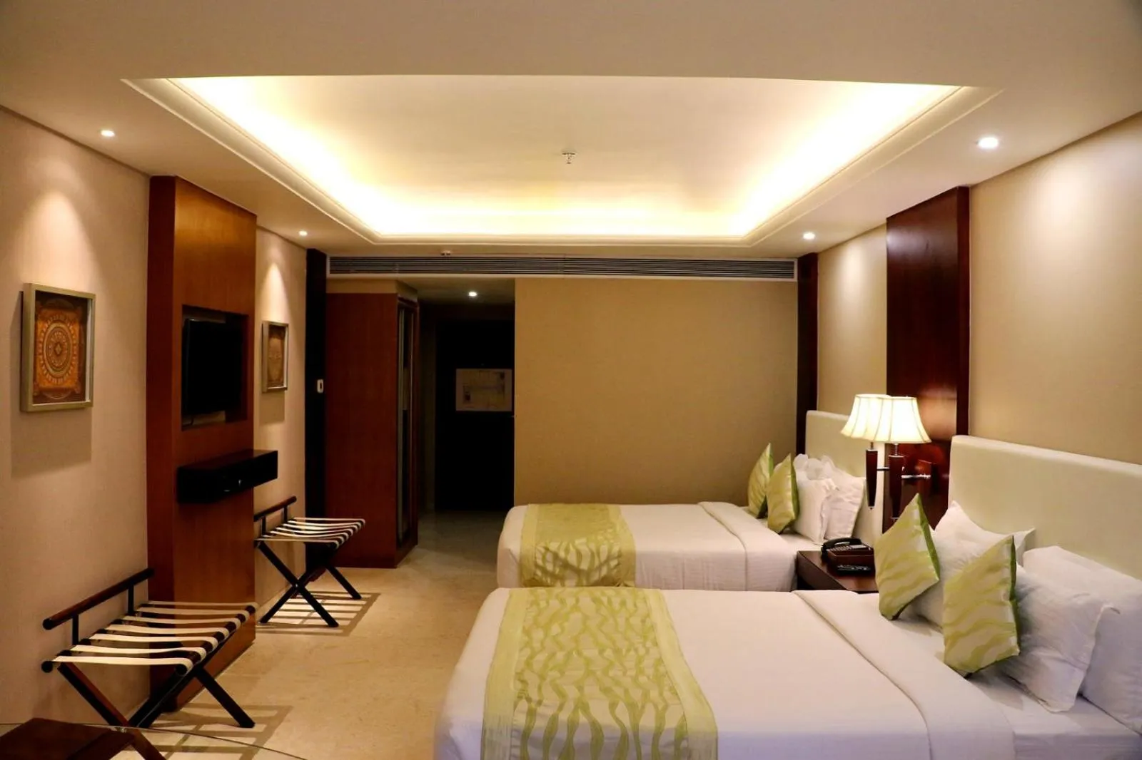 Bed in Hotel Trinity Grand, Raigarh