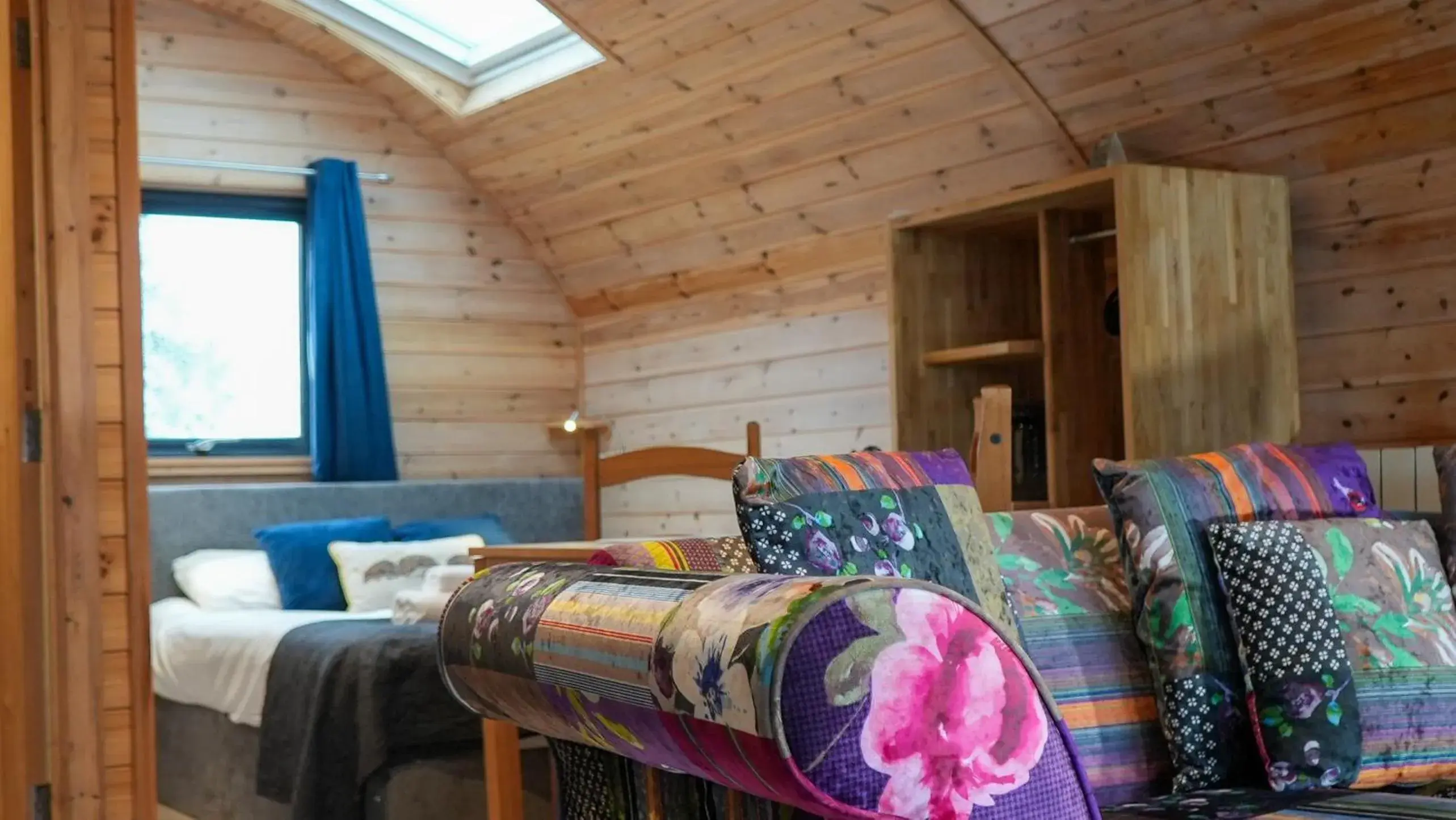 Living room, Bed in The Firs Country Park Living room, Bed in The Firs Country Park