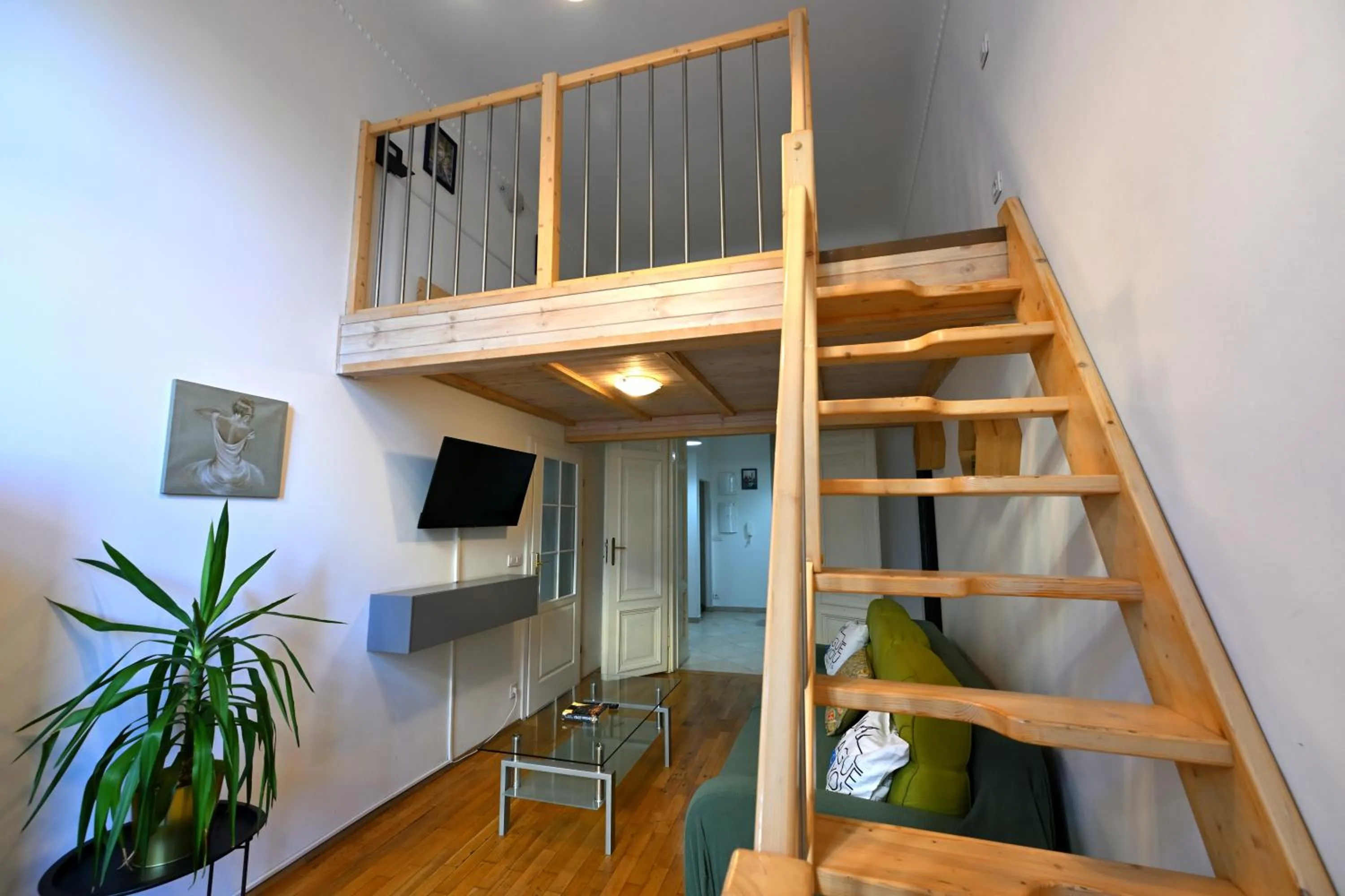 Hybernska Apartments by Pragueforyou