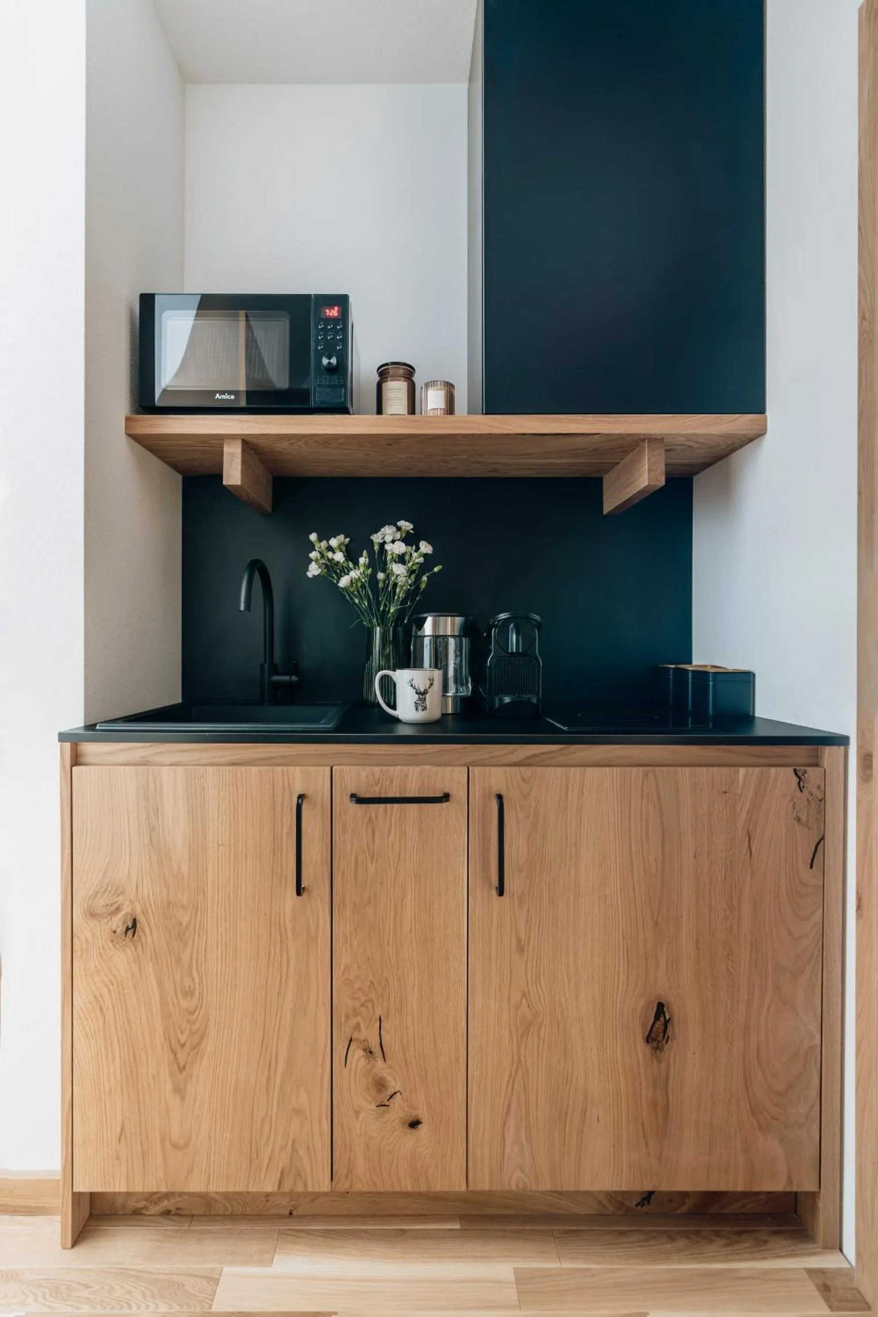 Coffee/tea facilities in White Hills - LoftAffair Spa Collection