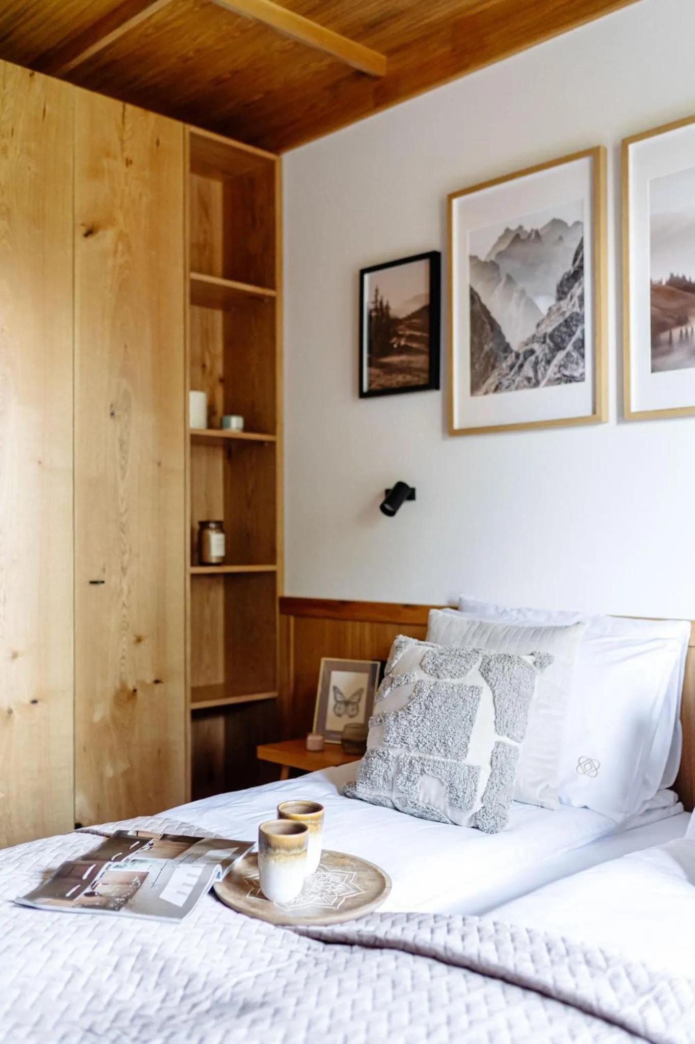 Bed in White Hills - LoftAffair Spa Collection