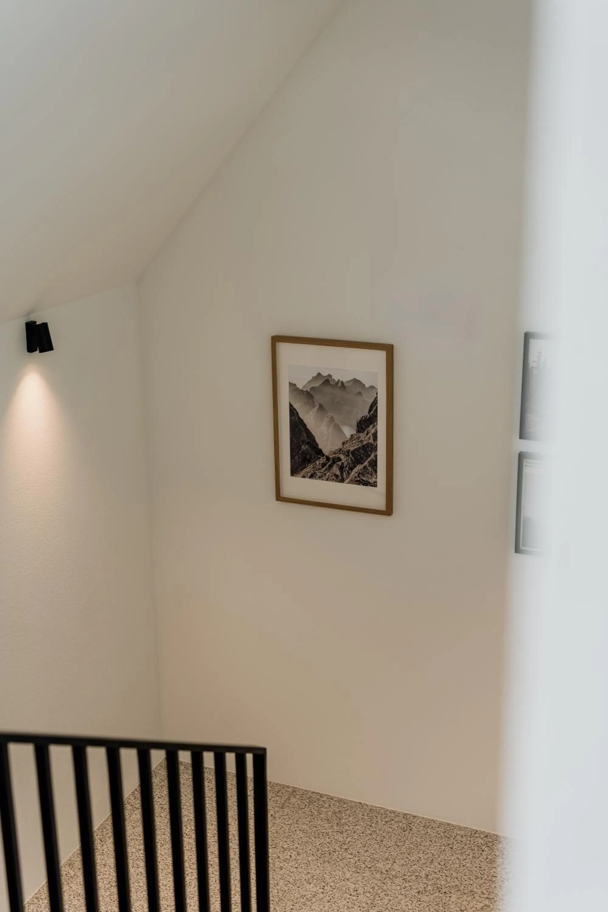 Decorative detail in White Hills - LoftAffair Spa Collection