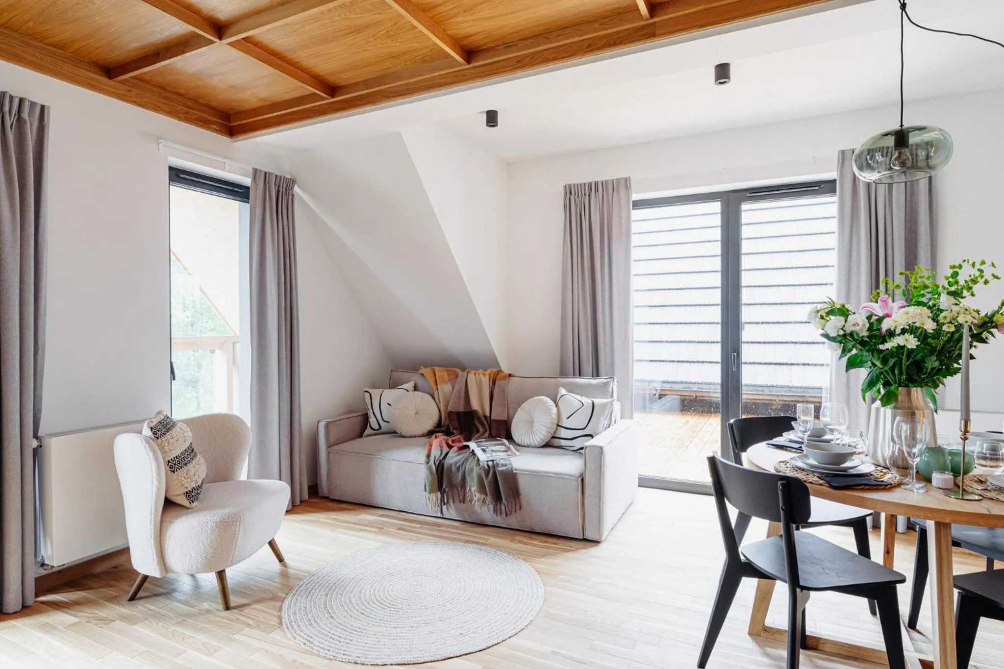 Living room in White Hills - LoftAffair Spa Collection