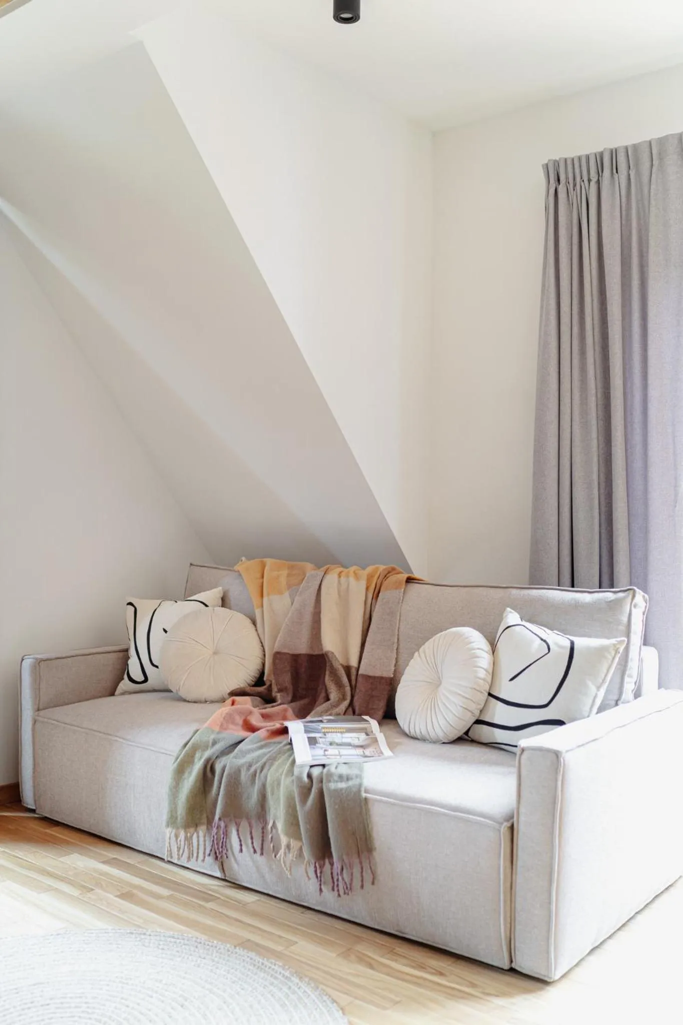 Bed in White Hills - LoftAffair Spa Collection