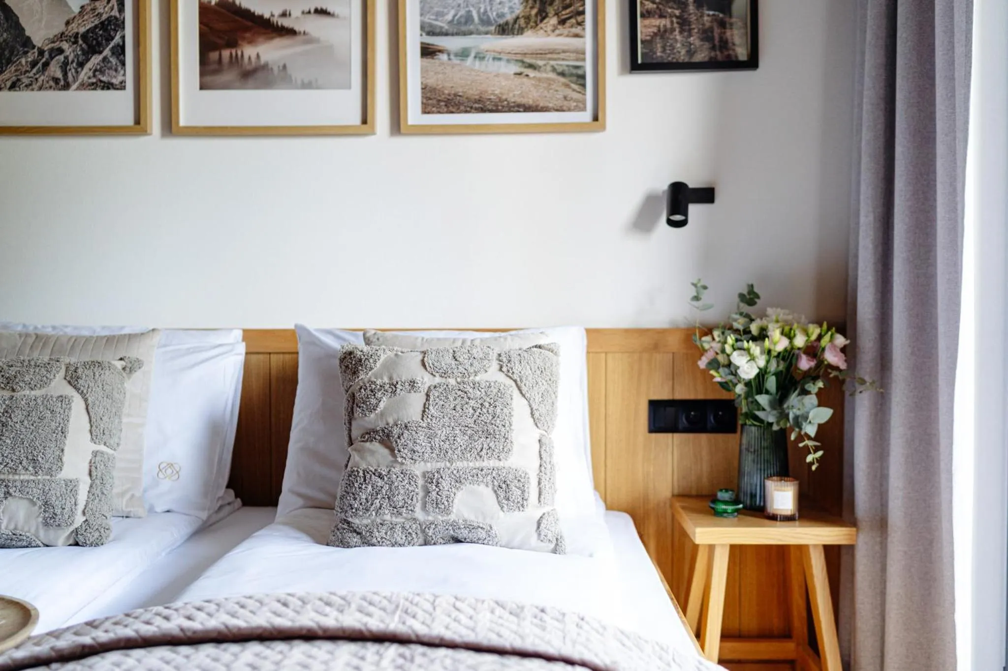 Bed in White Hills - LoftAffair Spa Collection