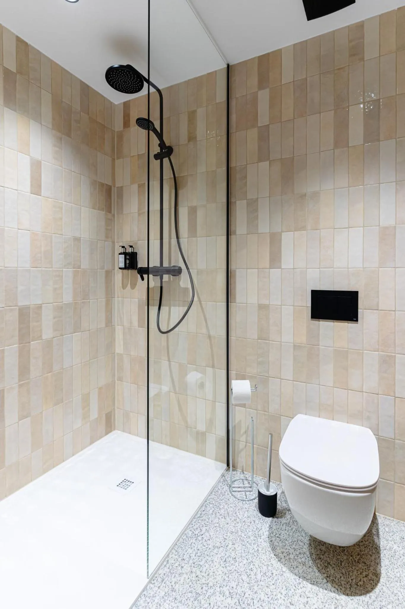 Shower in White Hills - LoftAffair Spa Collection