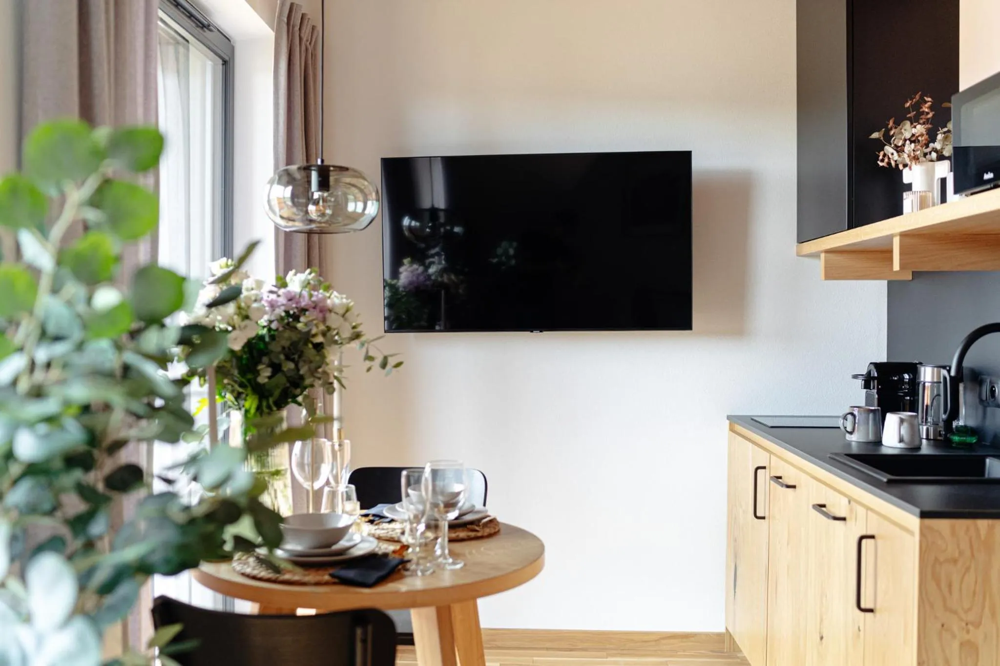 TV and multimedia in White Hills - LoftAffair Spa Collection