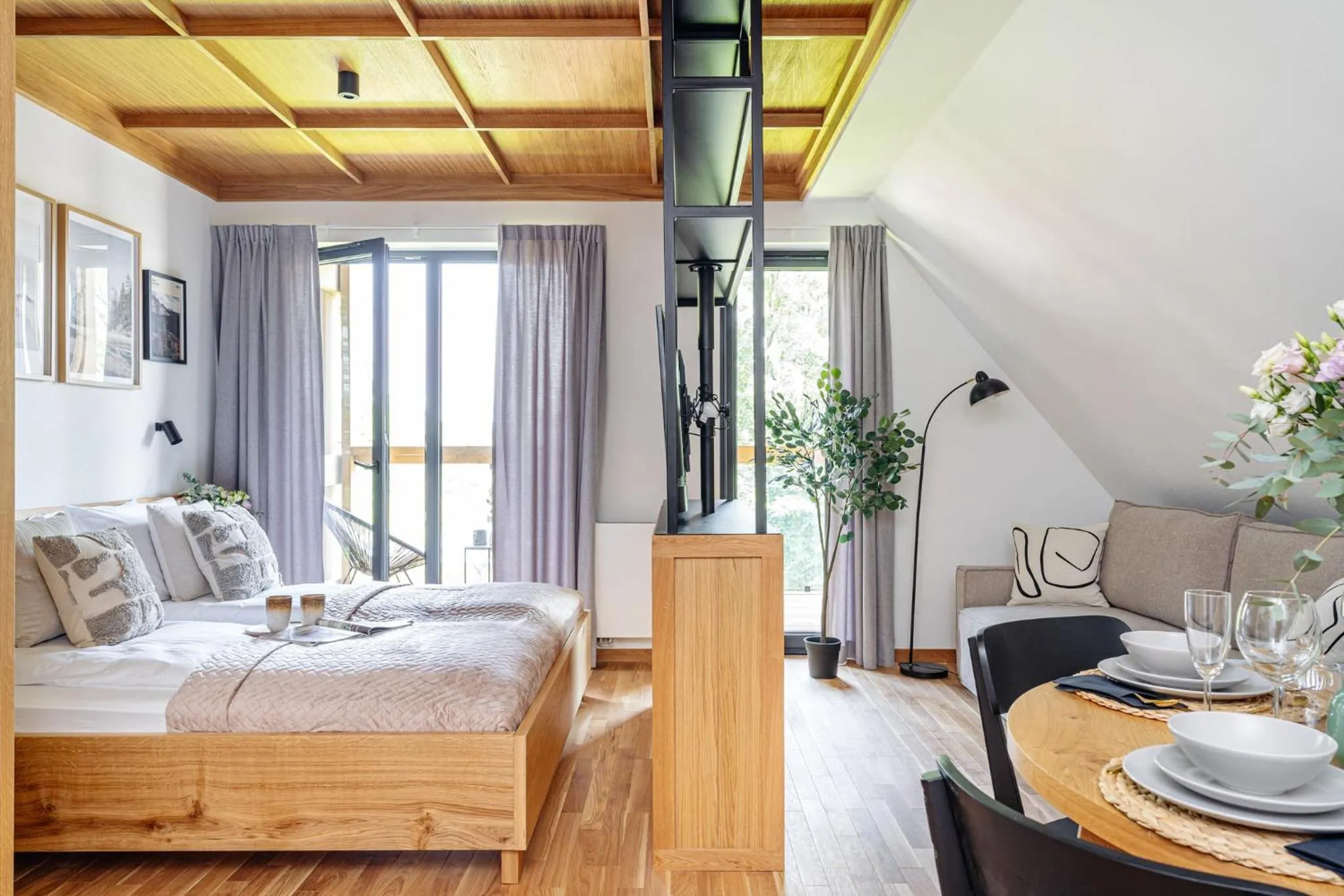 Bed in White Hills - LoftAffair Spa Collection