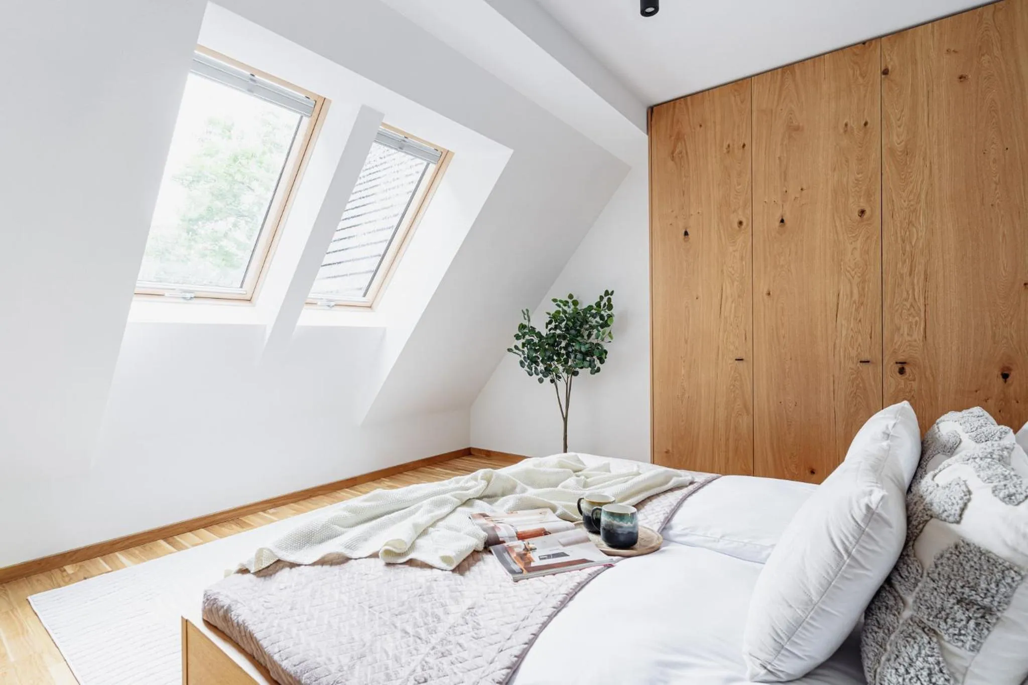 Bed in White Hills - LoftAffair Spa Collection