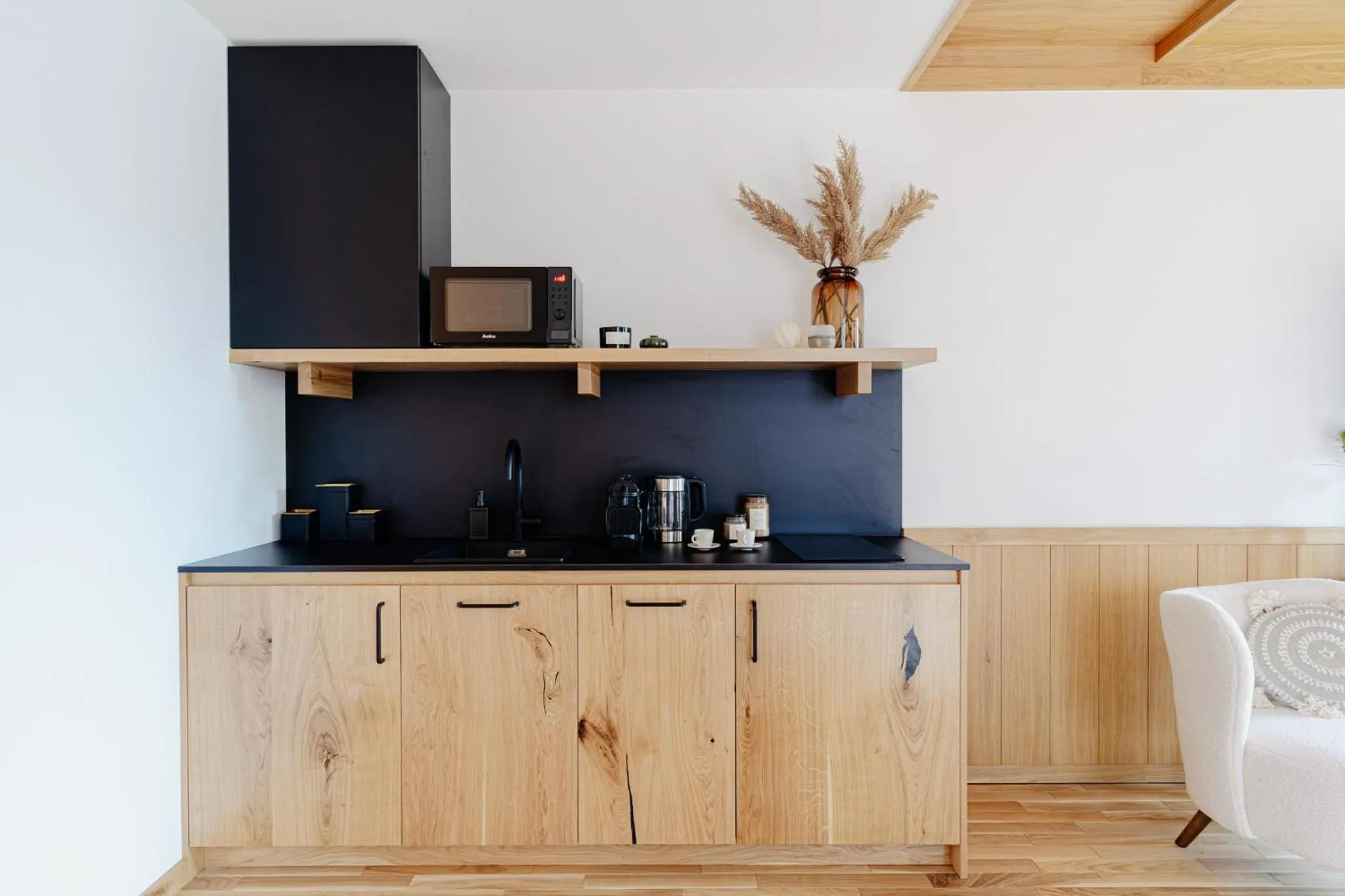 Kitchen or kitchenette in White Hills - LoftAffair Spa Collection