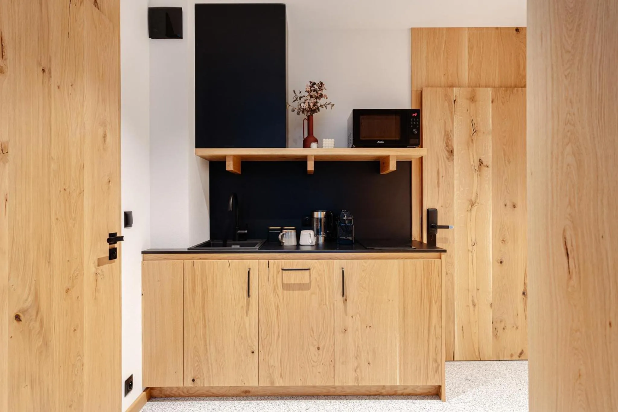 Kitchen or kitchenette in White Hills - LoftAffair Spa Collection