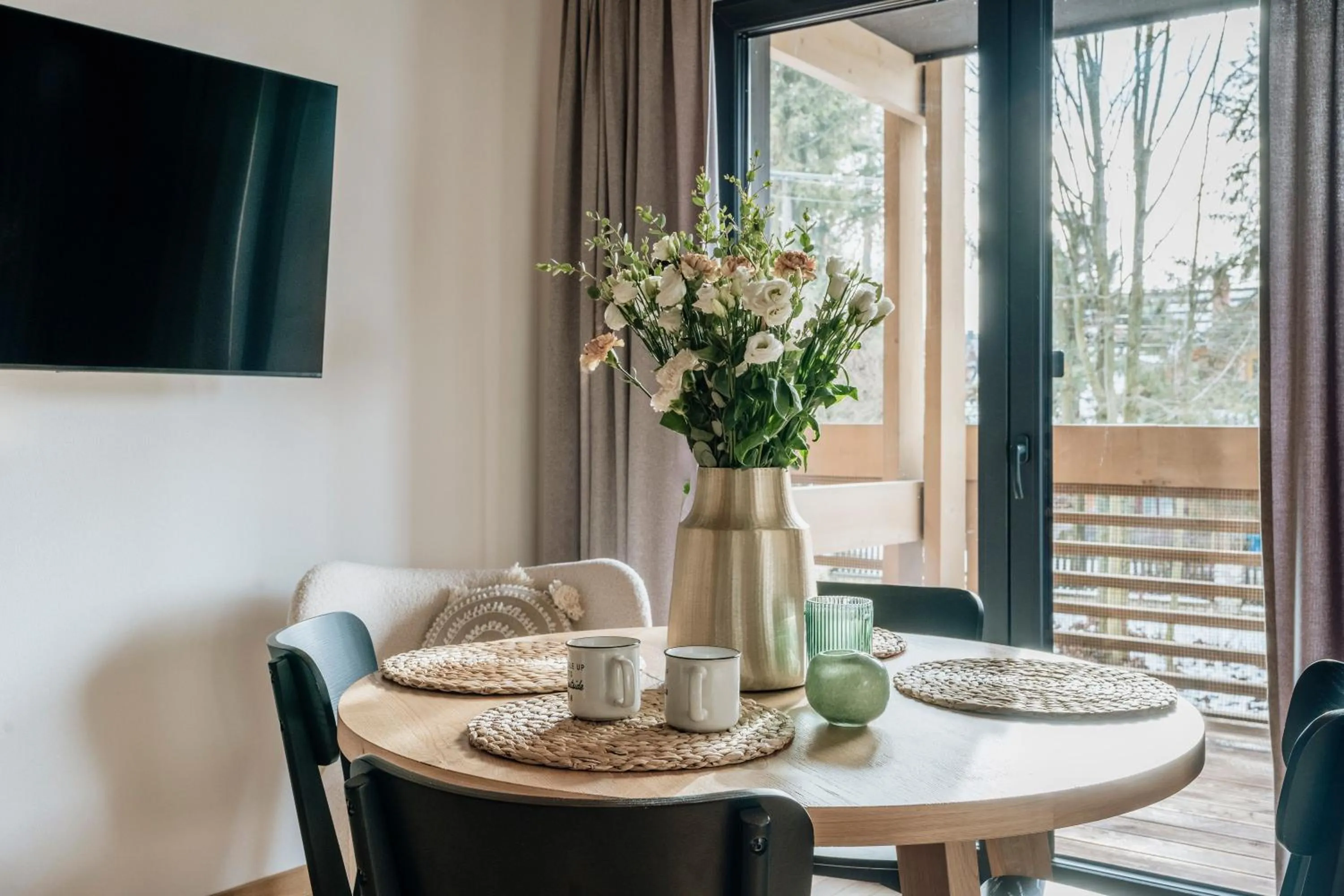 TV and multimedia in White Hills - LoftAffair Spa Collection