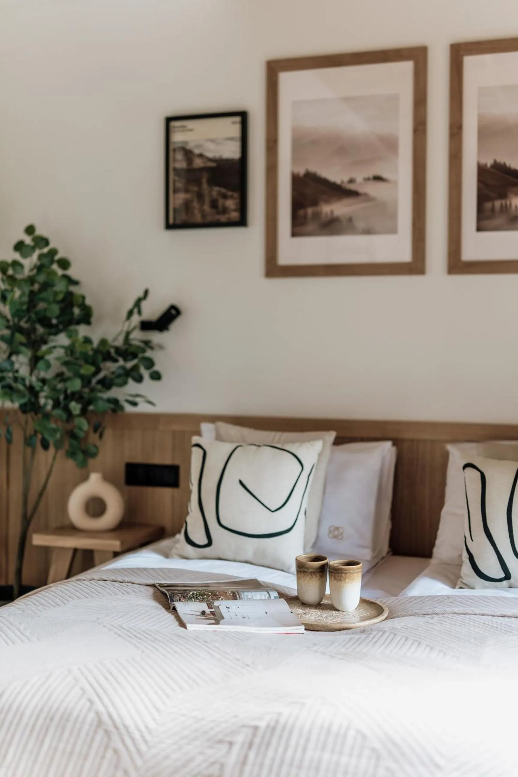 Bed in White Hills - LoftAffair Spa Collection