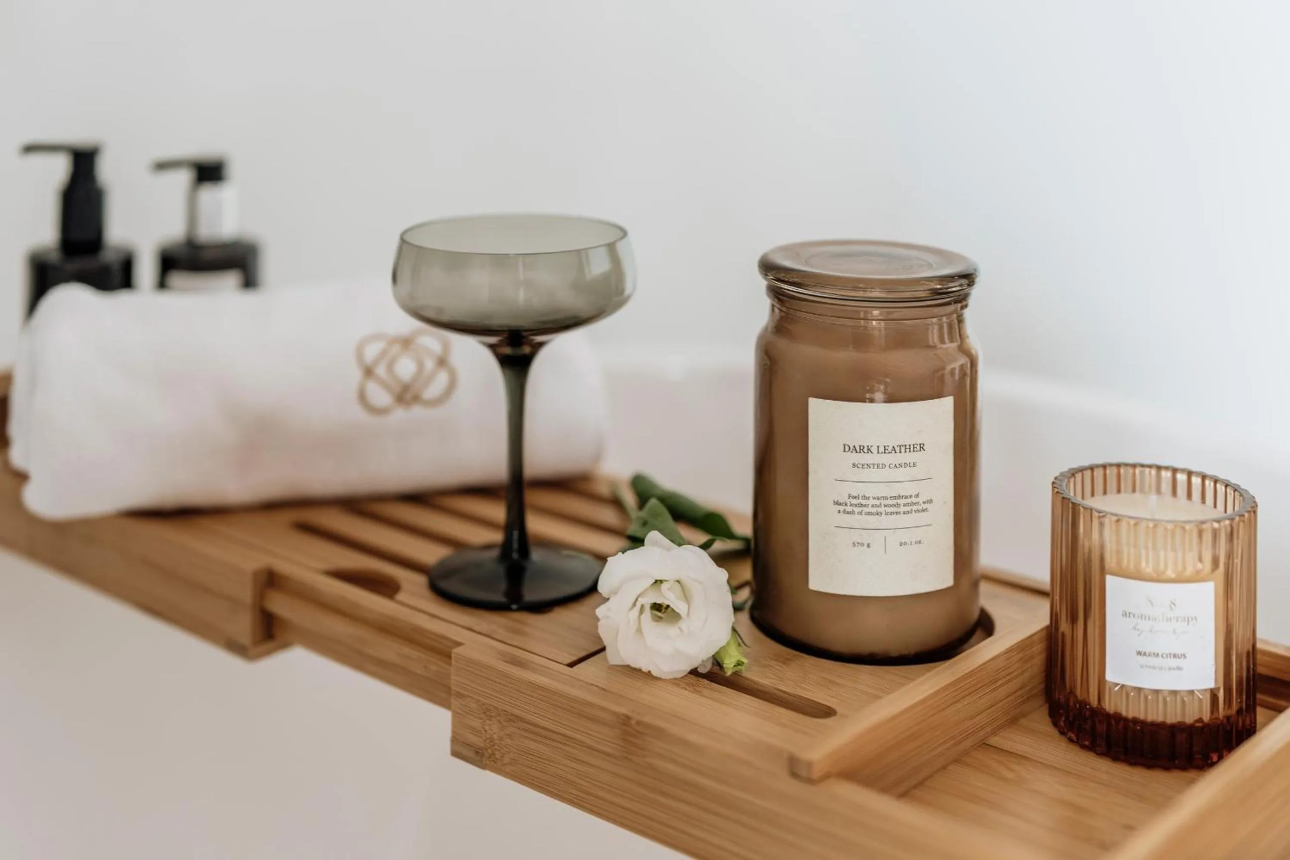 Bath in White Hills - LoftAffair Spa Collection