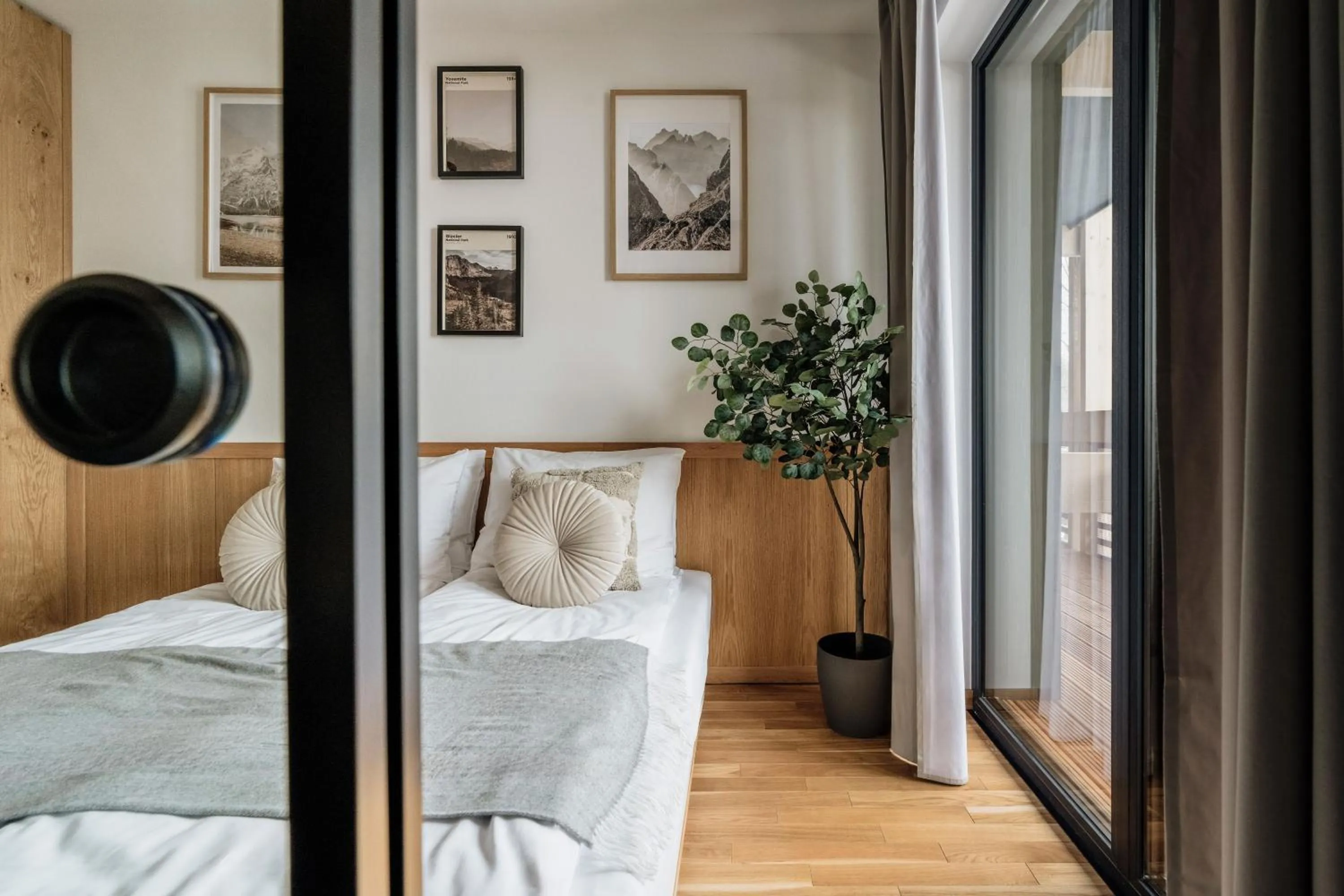 Bed in White Hills - LoftAffair Spa Collection