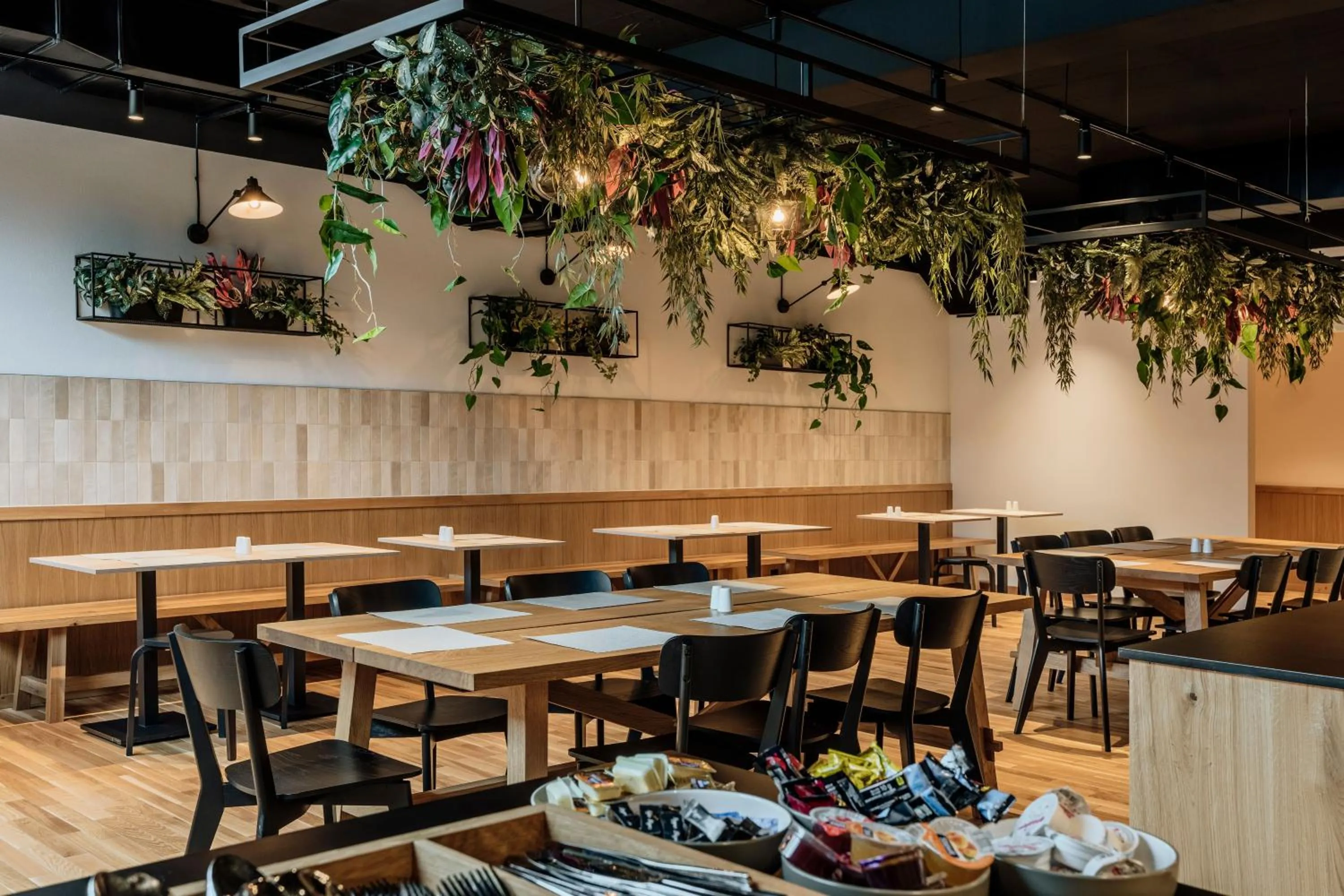 Restaurant/places to eat in White Hills - LoftAffair Spa Collection